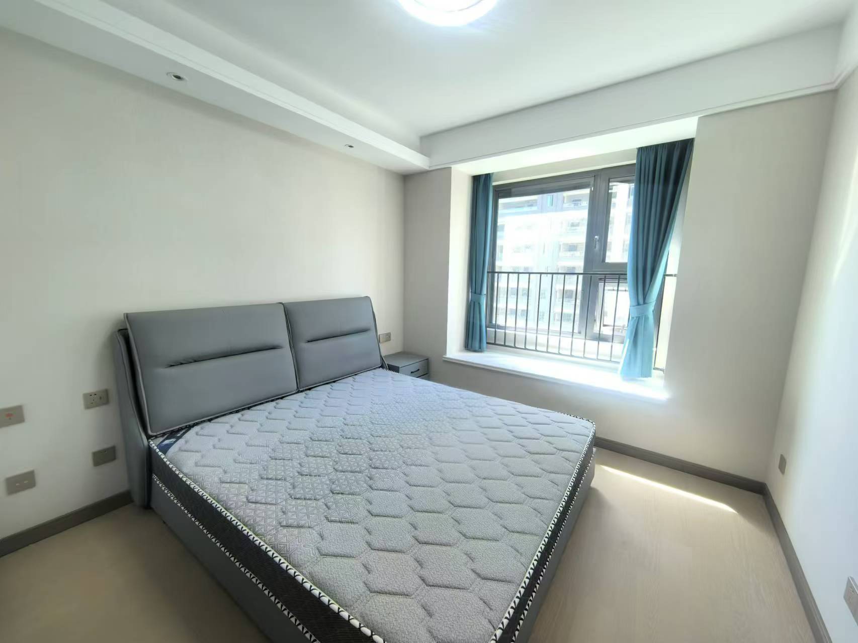 北纬31度 3室1厅1卫 95m&sup2;