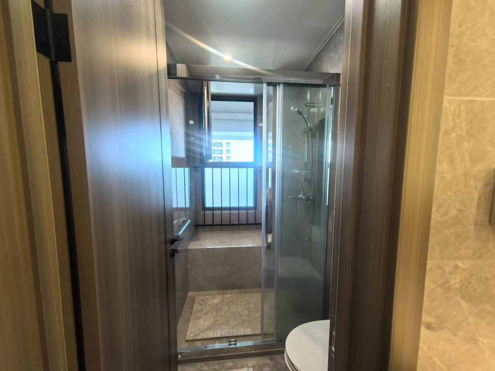 北纬31度 3室1厅1卫 95m&sup2;