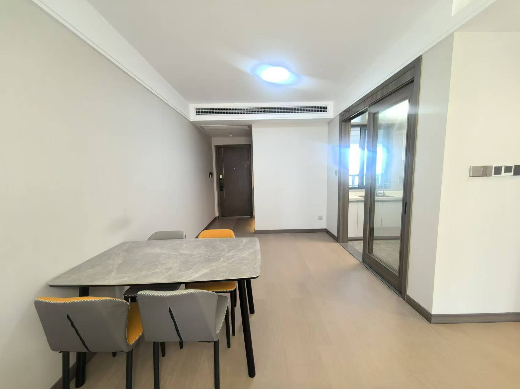 北纬31度 3室1厅1卫 95m&sup2;