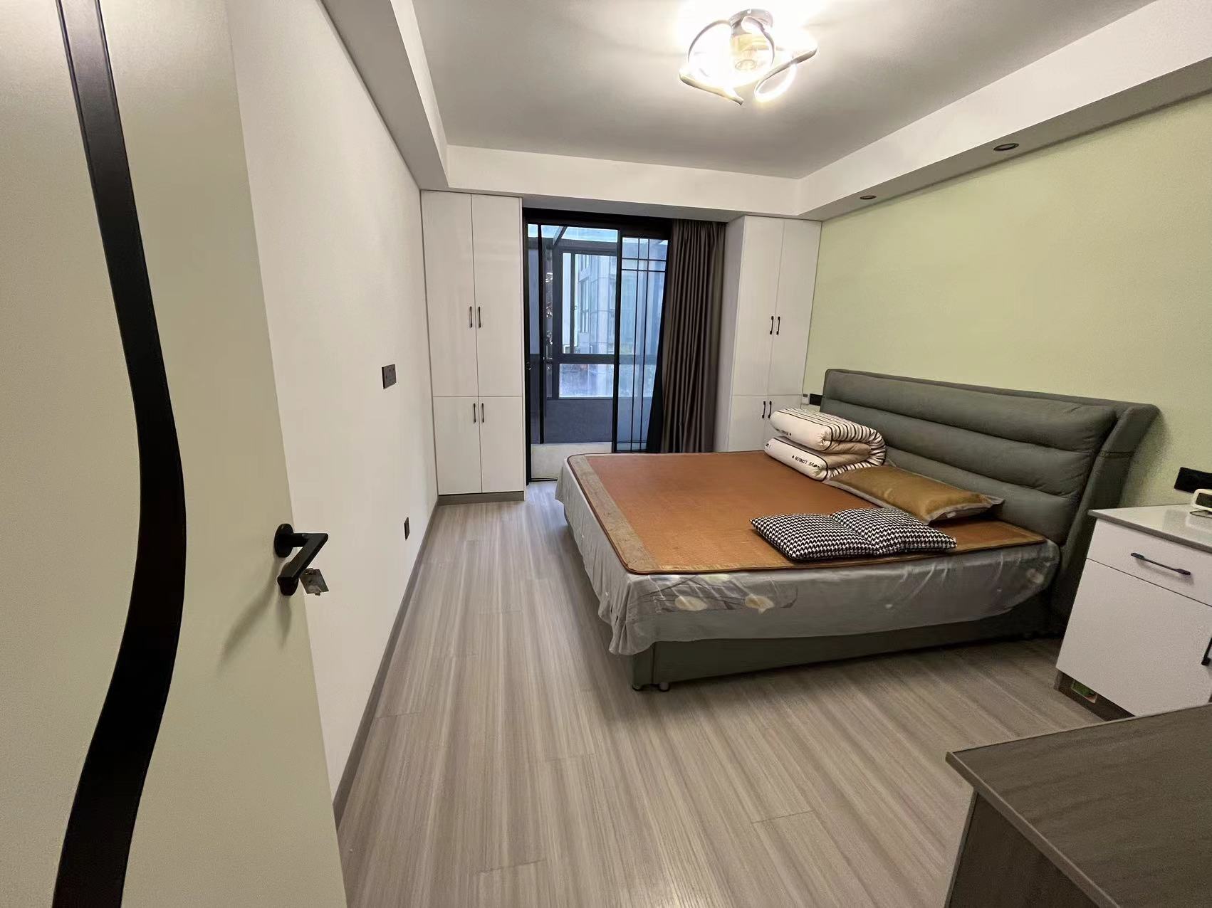 城南绿苑 4室2厅2卫 165m&sup2;