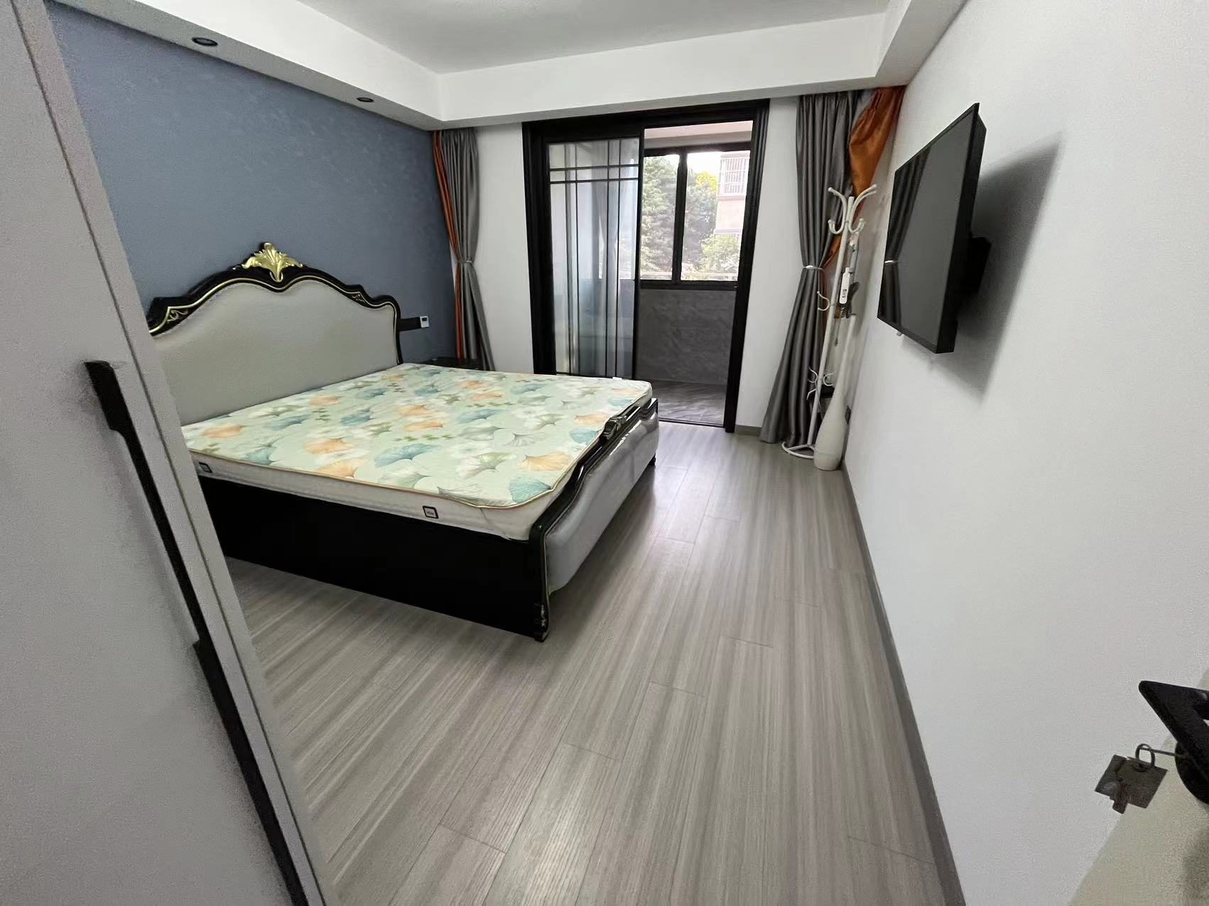 城南绿苑 4室2厅2卫 165m&sup2;