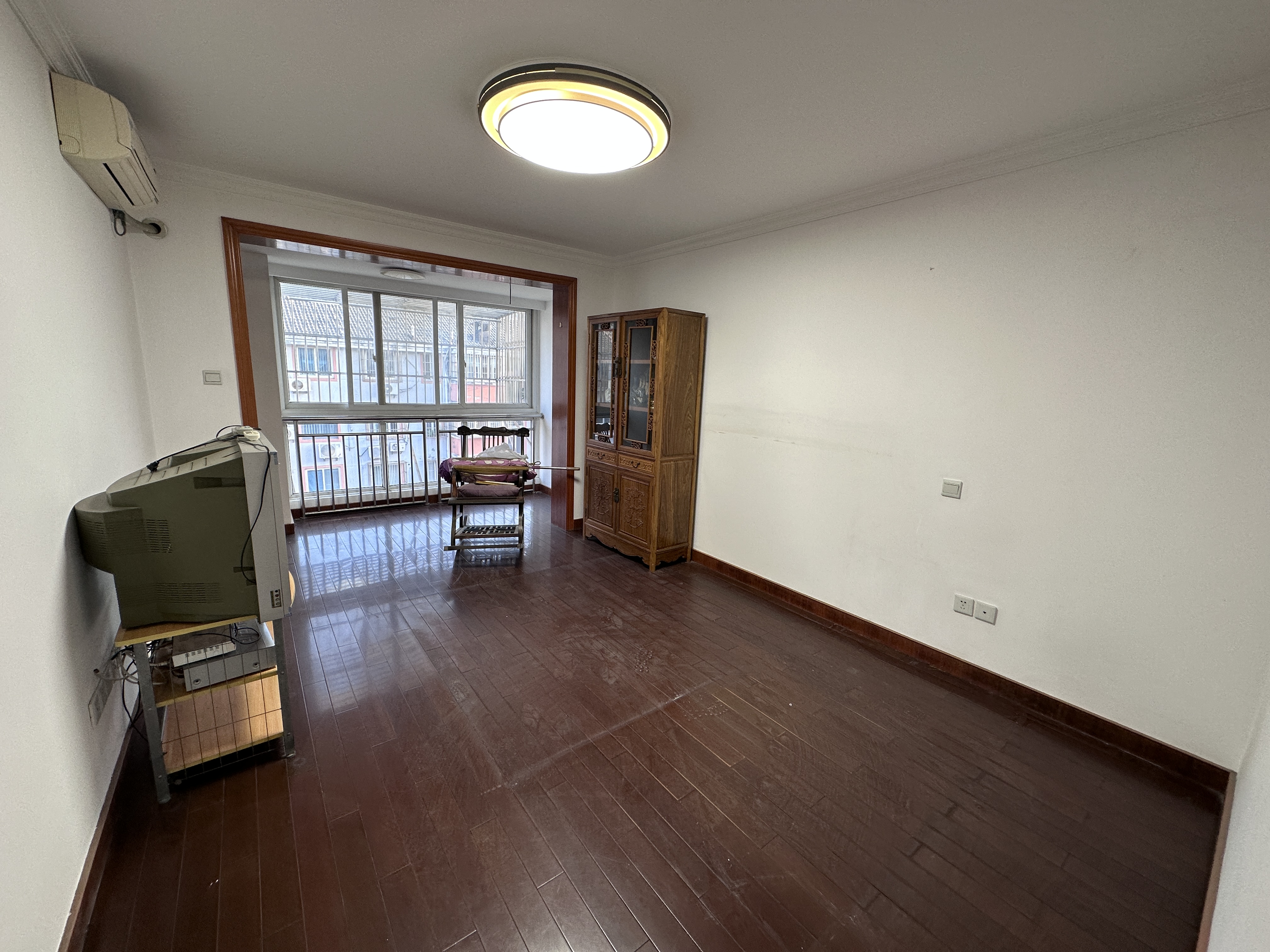 怡园北村南区 3室2厅1卫 125m&sup2;