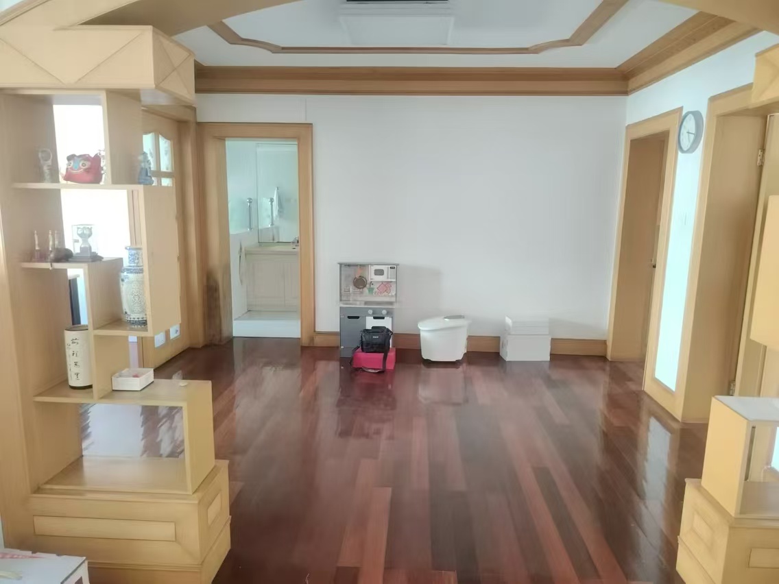郭里园 3室2厅1卫 139.2m&sup2;