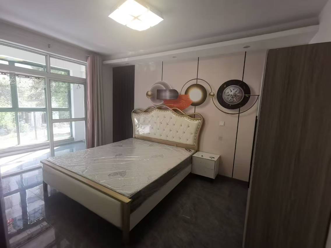 源兴花苑南区 3室2厅1卫 105m&sup2;