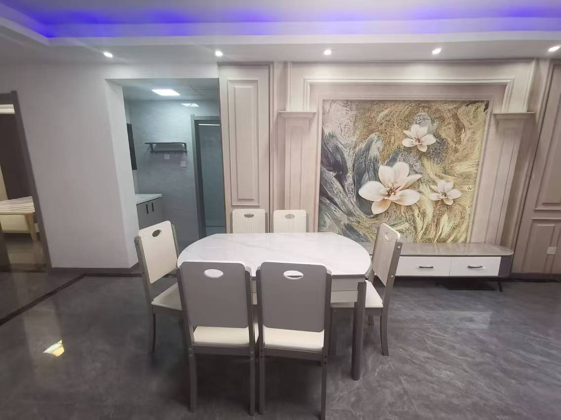 源兴花苑南区 3室2厅1卫 105m&sup2;