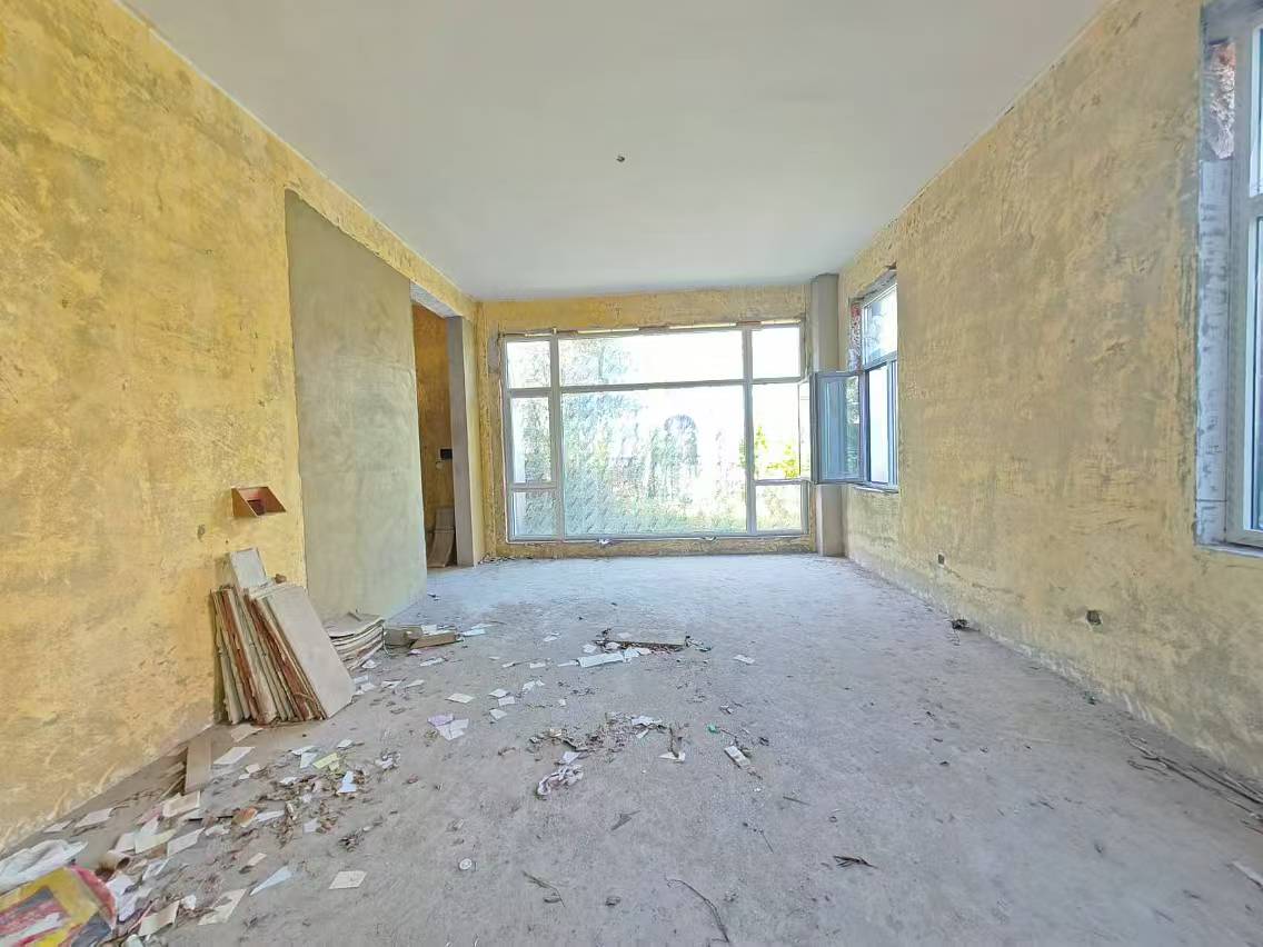 顺发御园 4室2厅3卫 370.83m²