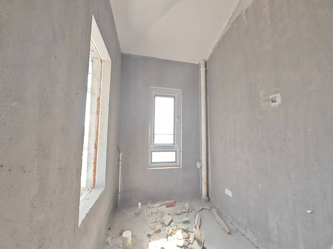 顺发御园 4室2厅3卫 370.83m&sup2;