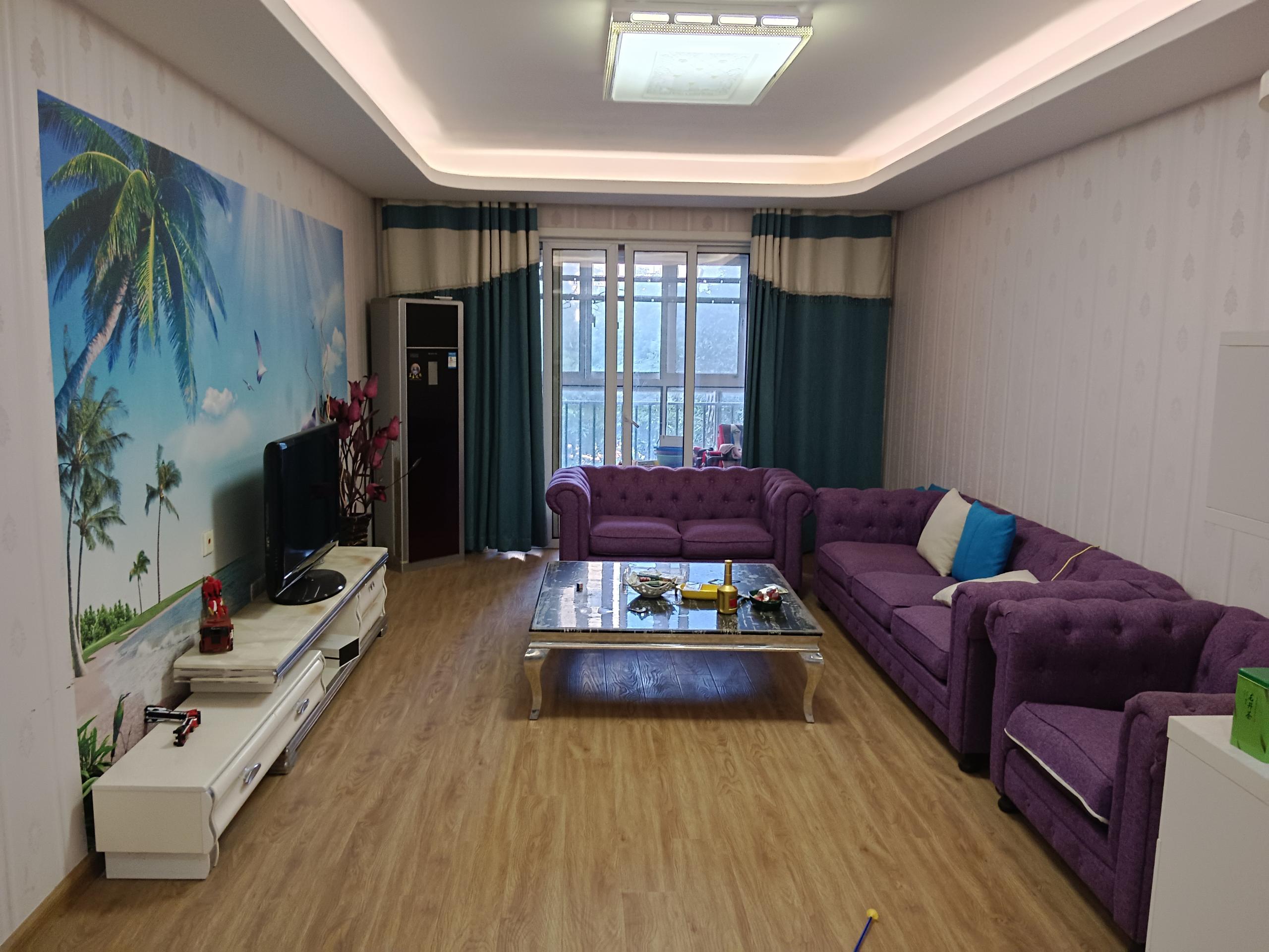 中海碧林湾 3室2厅1卫 158.00m²