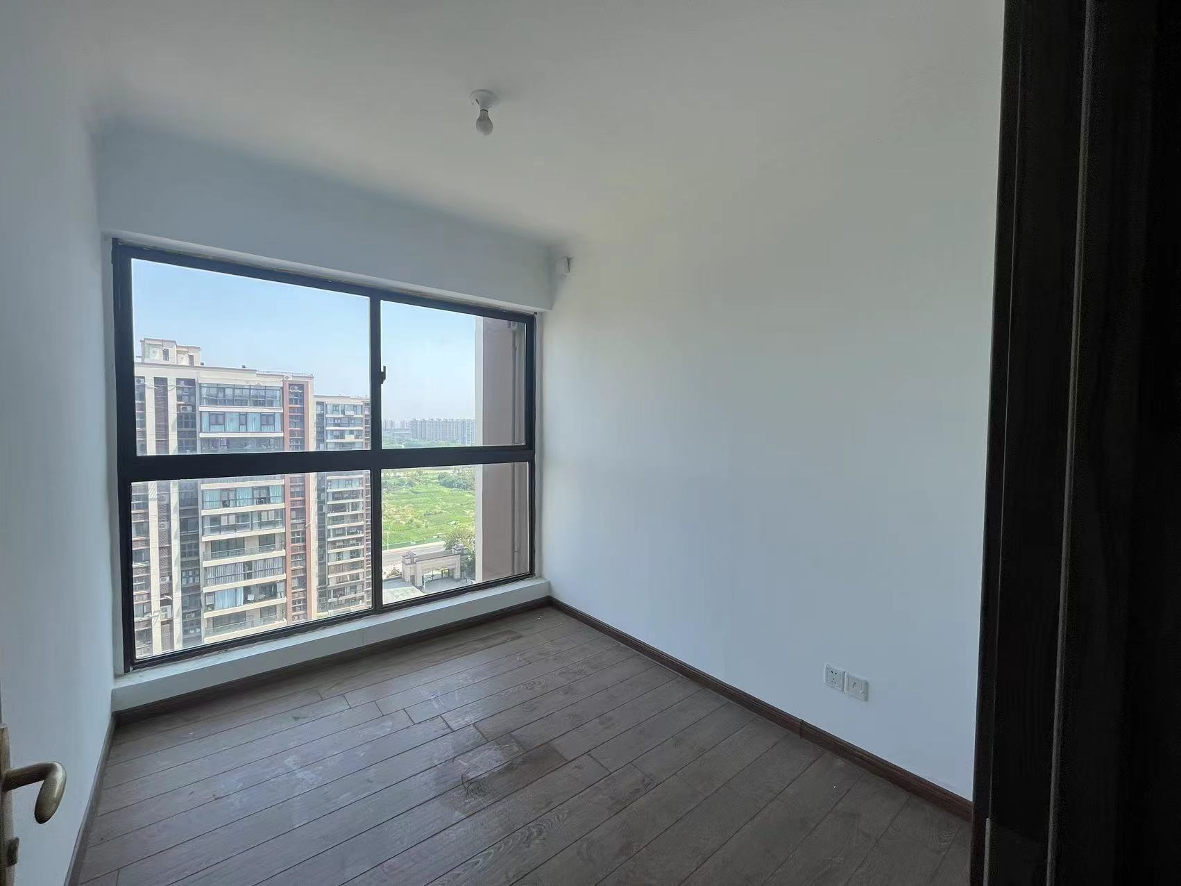 碧桂园时代悦城 3室2厅2卫 142.00m&sup2;