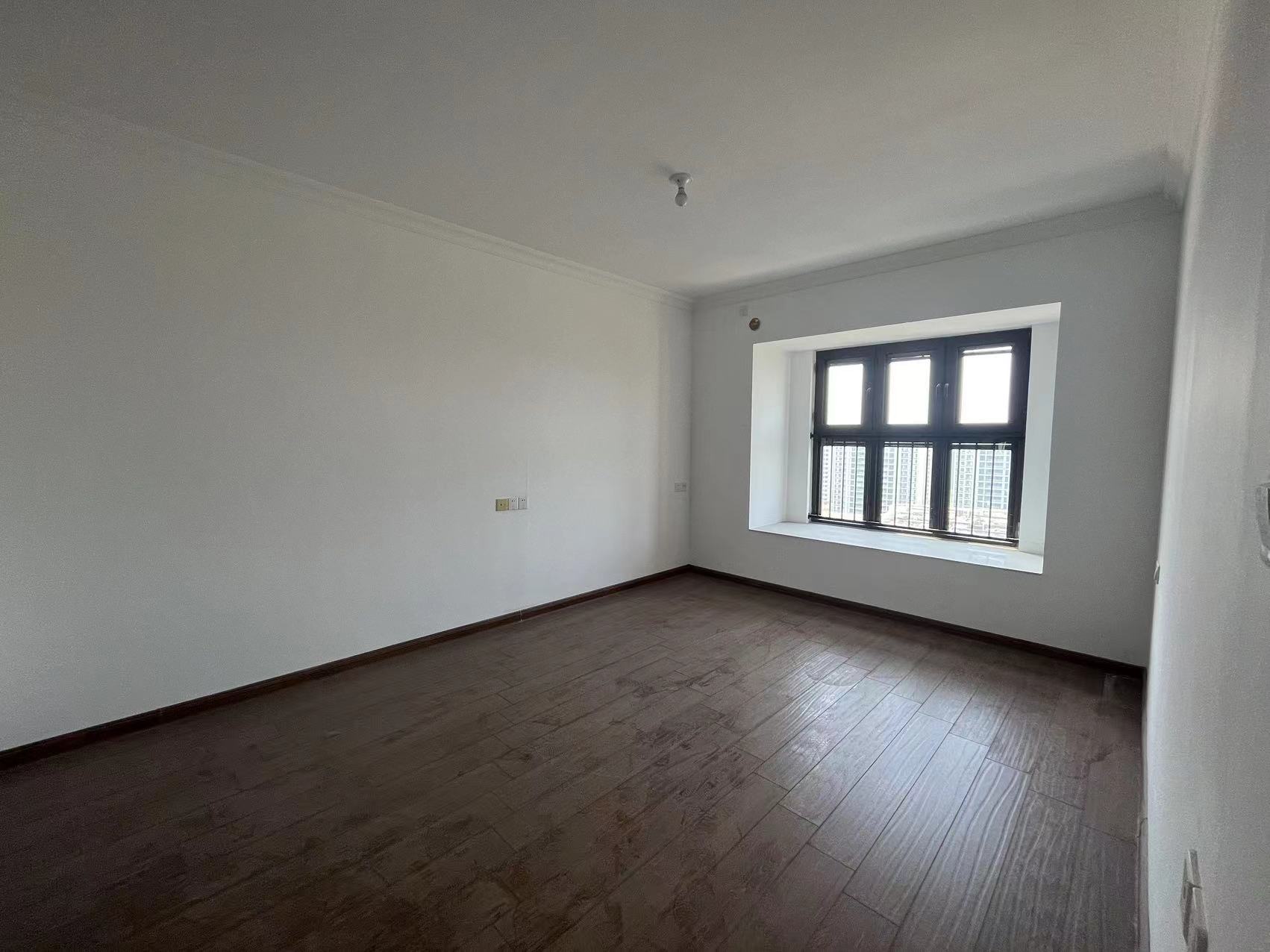 碧桂园时代悦城 3室2厅2卫 142.00m&sup2;