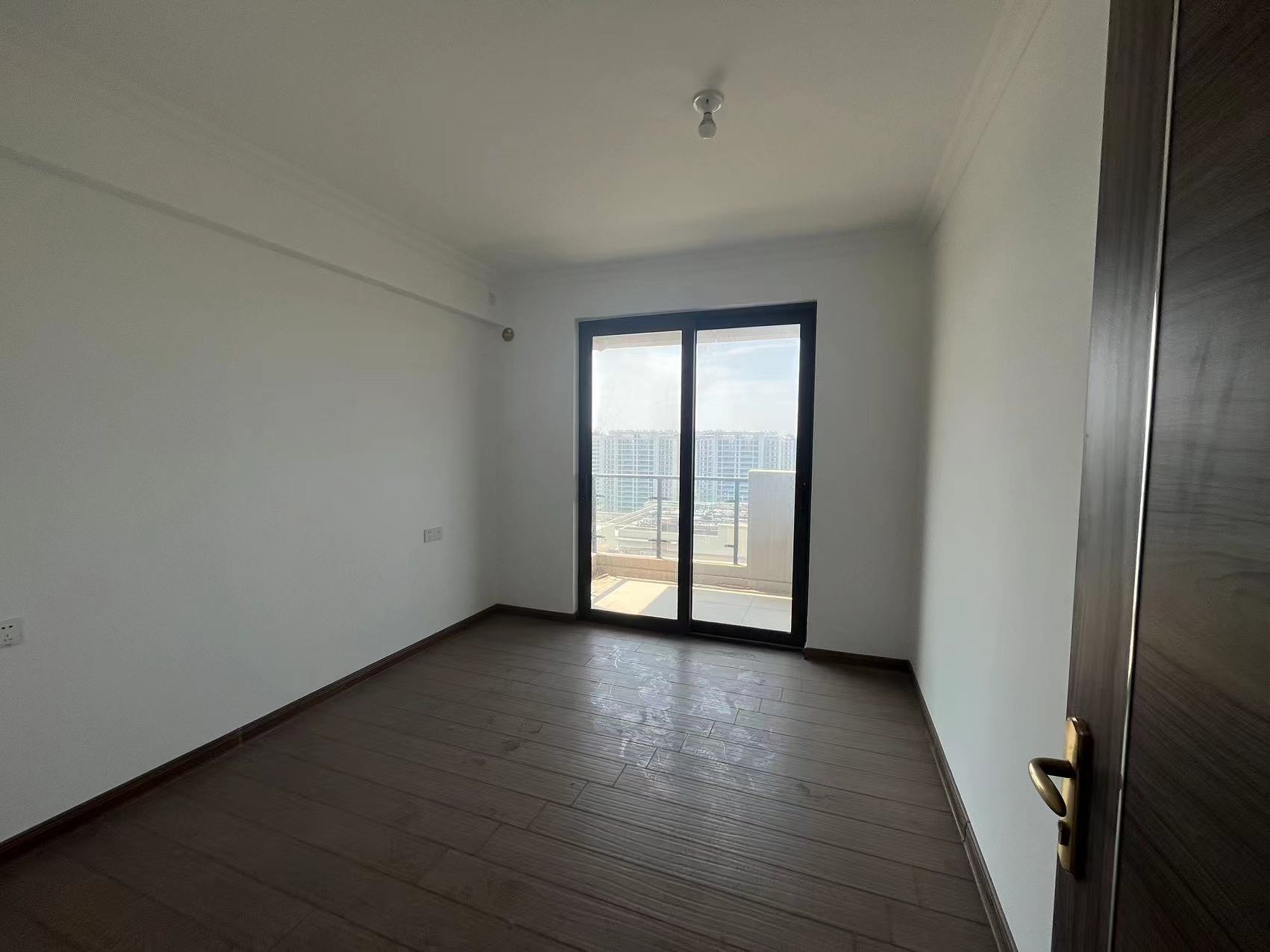 碧桂园时代悦城 3室2厅2卫 142.00m&sup2;