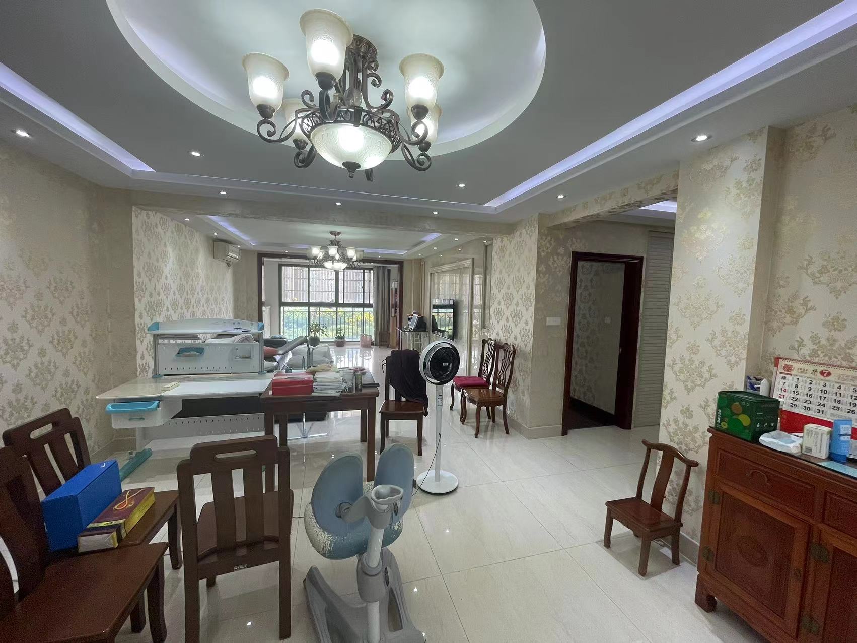 友谊嘉御龙庭 3室2厅2卫 177m²