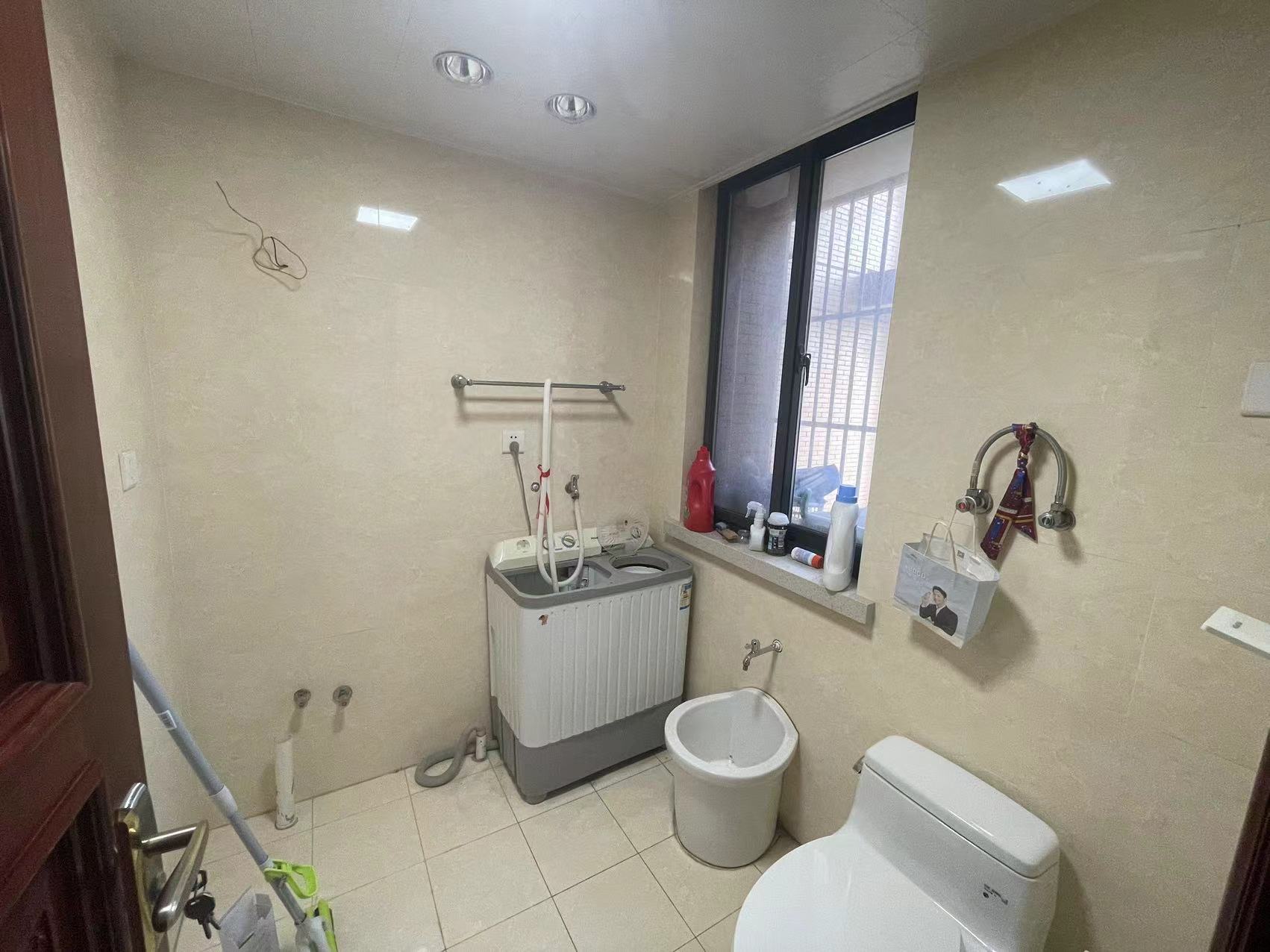 友谊嘉御龙庭 3室2厅2卫 177.00m&sup2;