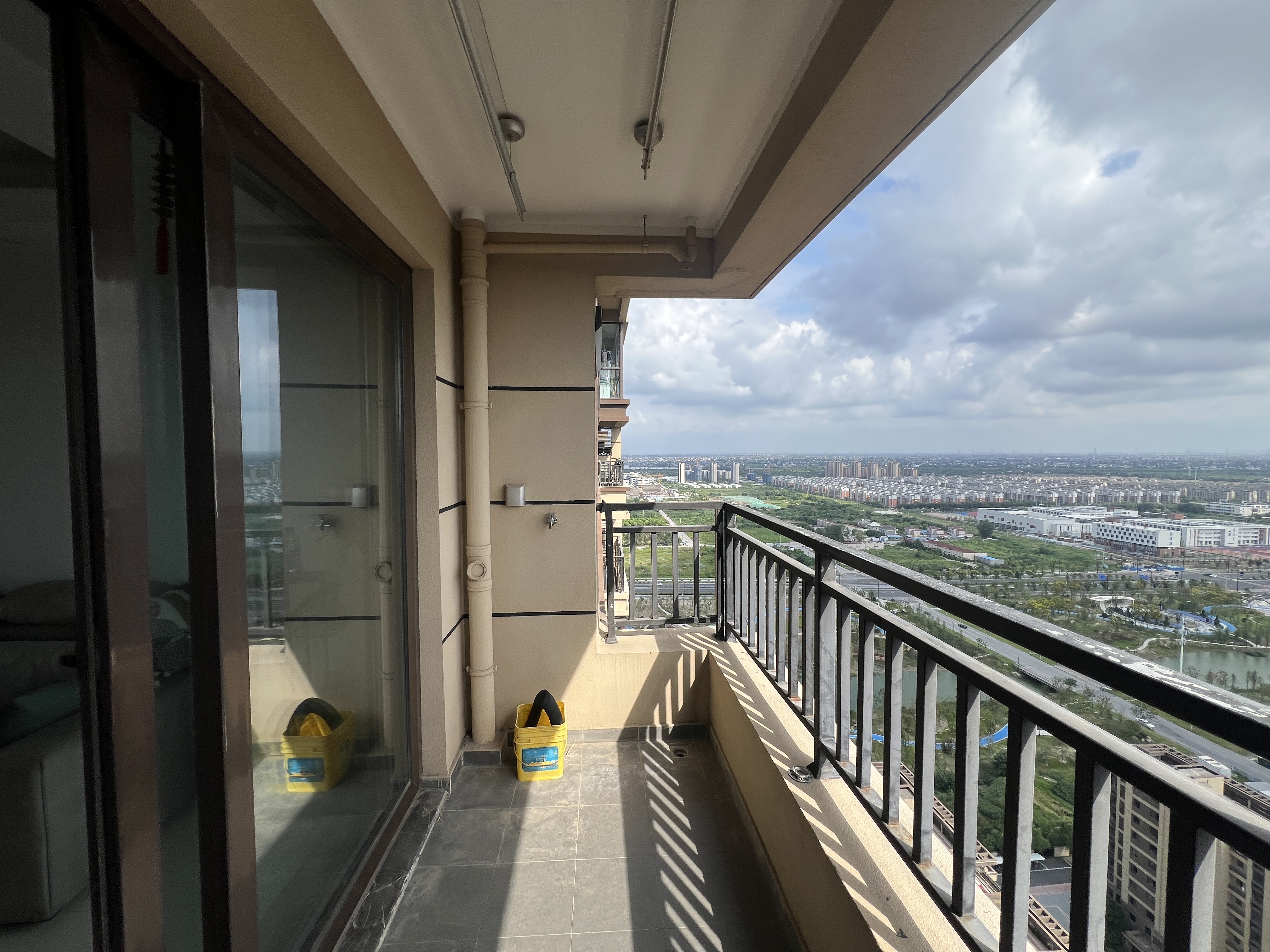富力院士廷 3室2厅2卫 108m&sup2;