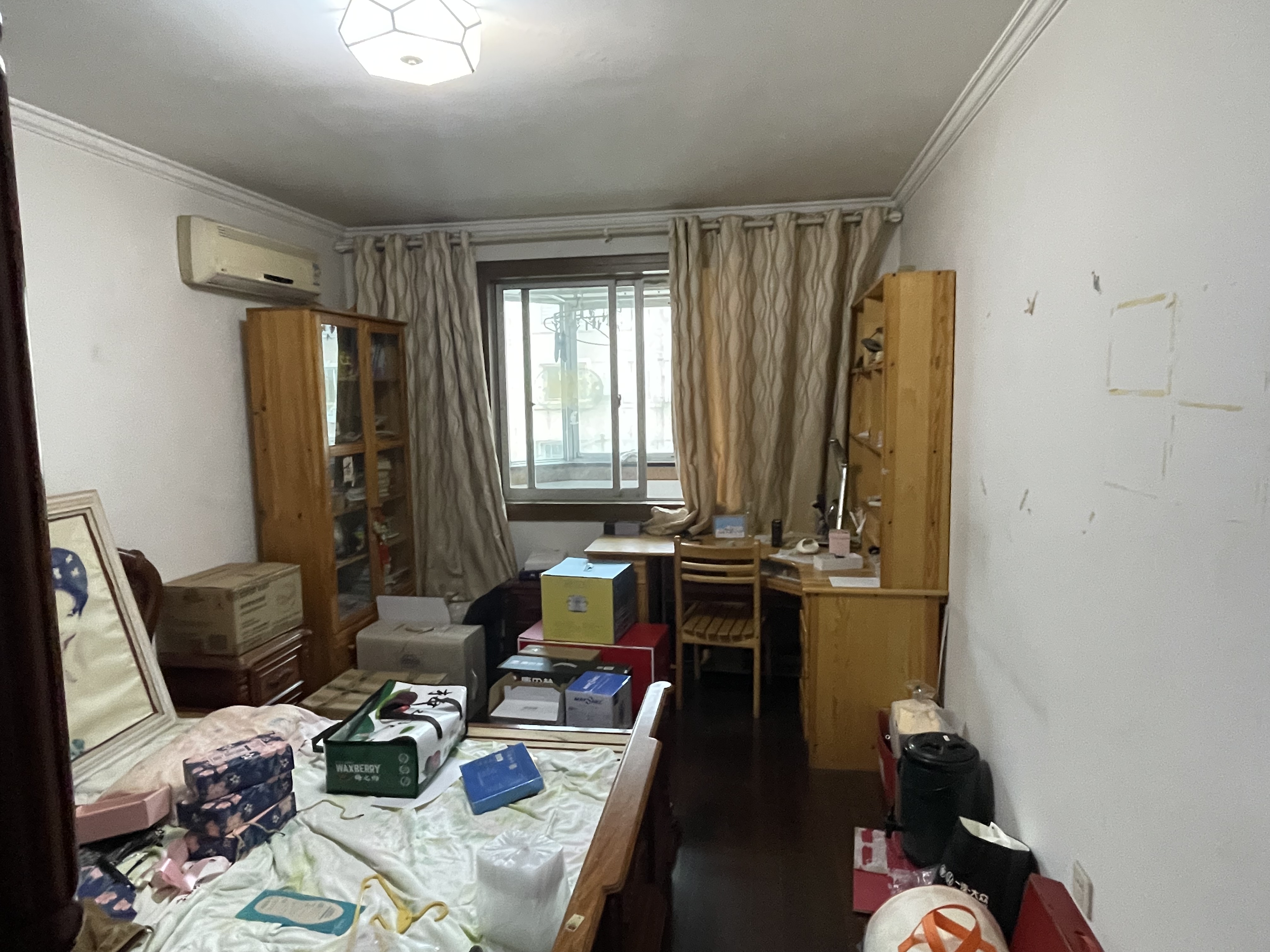 阳光花园 3室2厅2卫 143.69m&sup2;