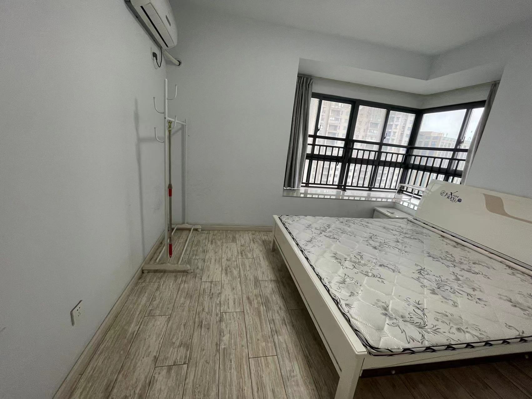 江景国际家园北区 3室2厅2卫 145.91m&sup2;