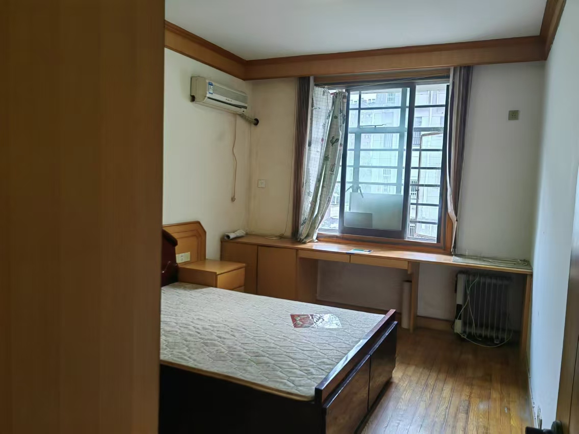 光明新村 2室1厅1卫 68.21m&sup2;