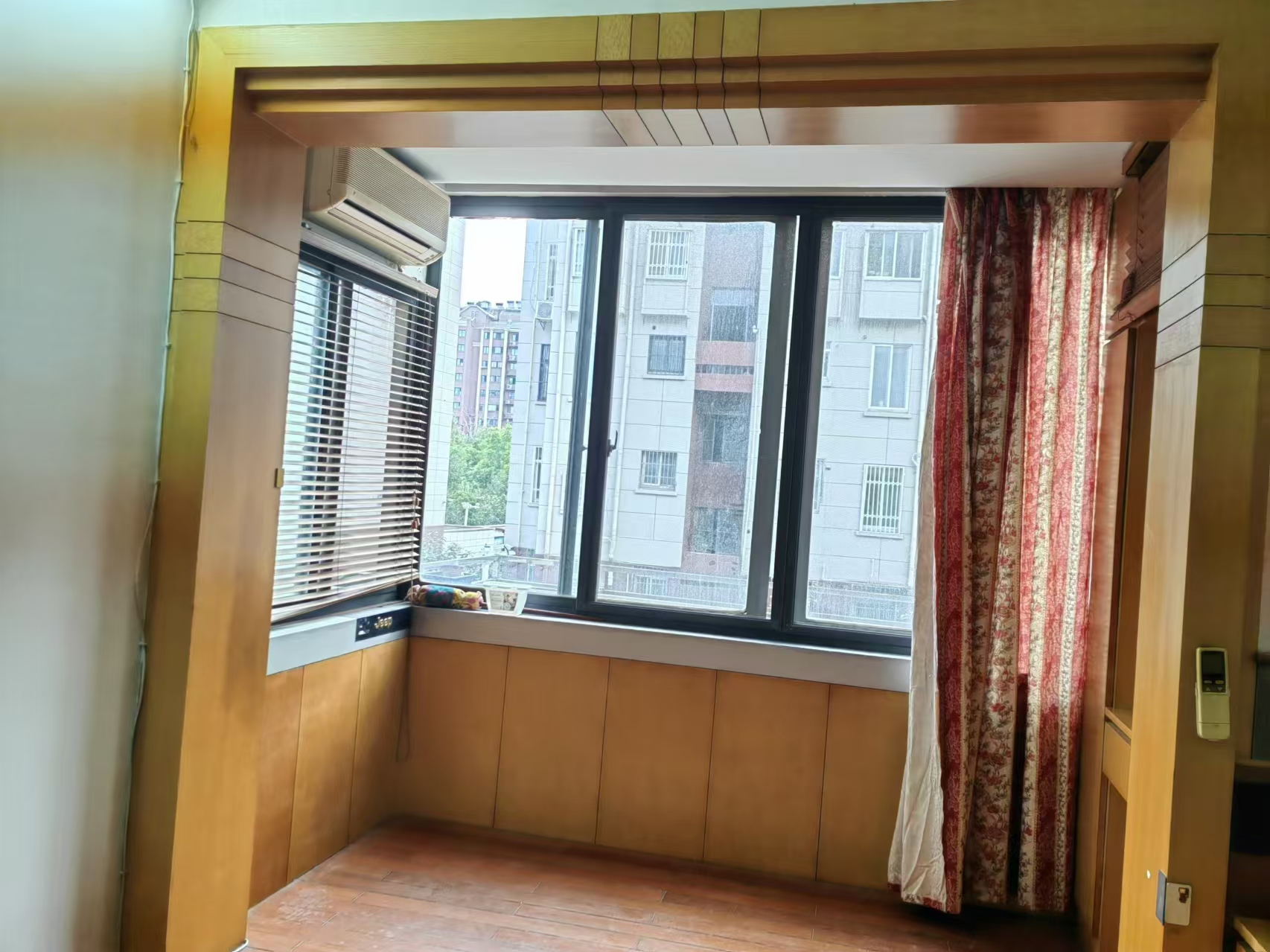 光明新村 2室1厅1卫 68.21m&sup2;