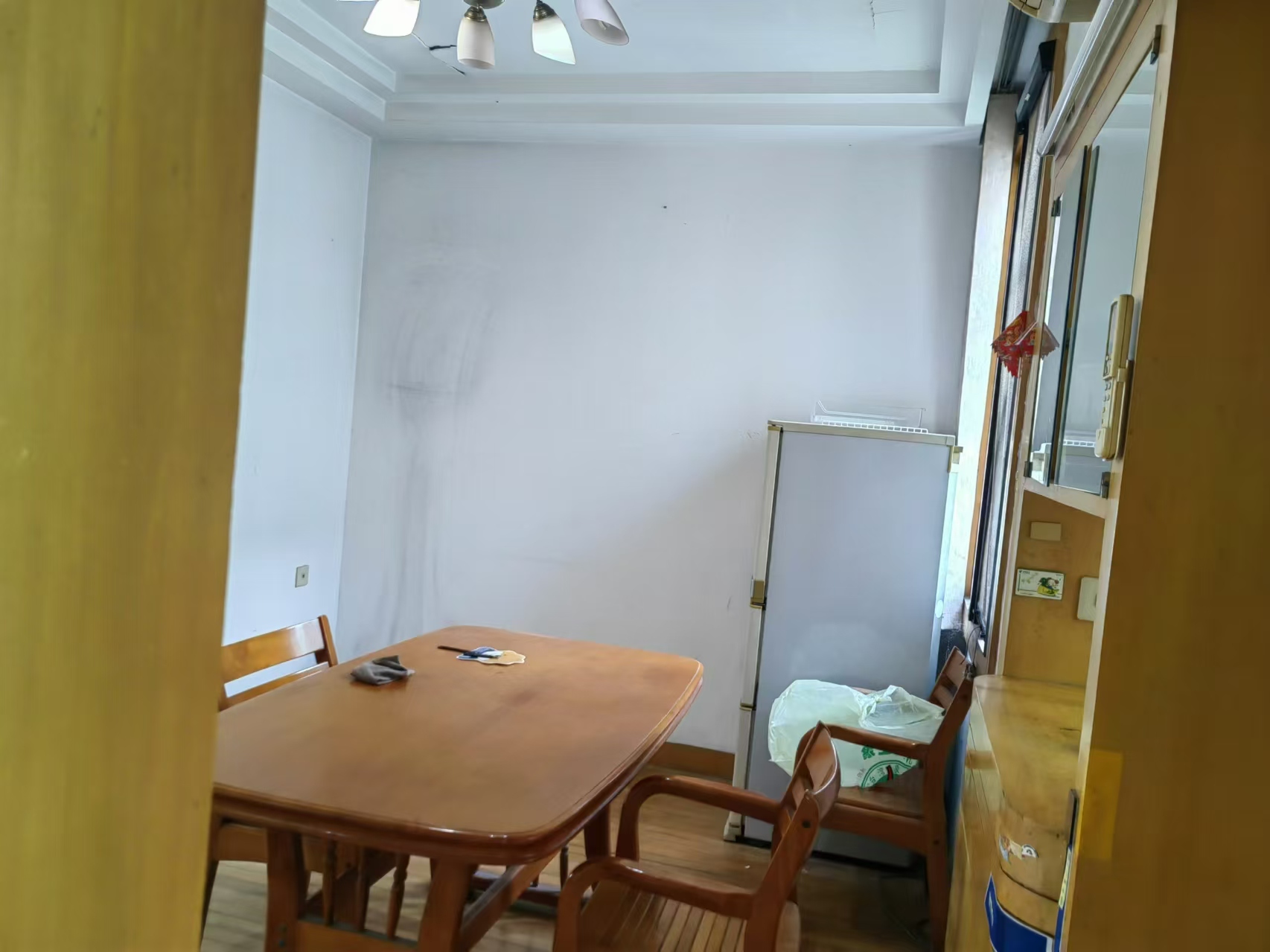光明新村 2室1厅1卫 68.21m&sup2;