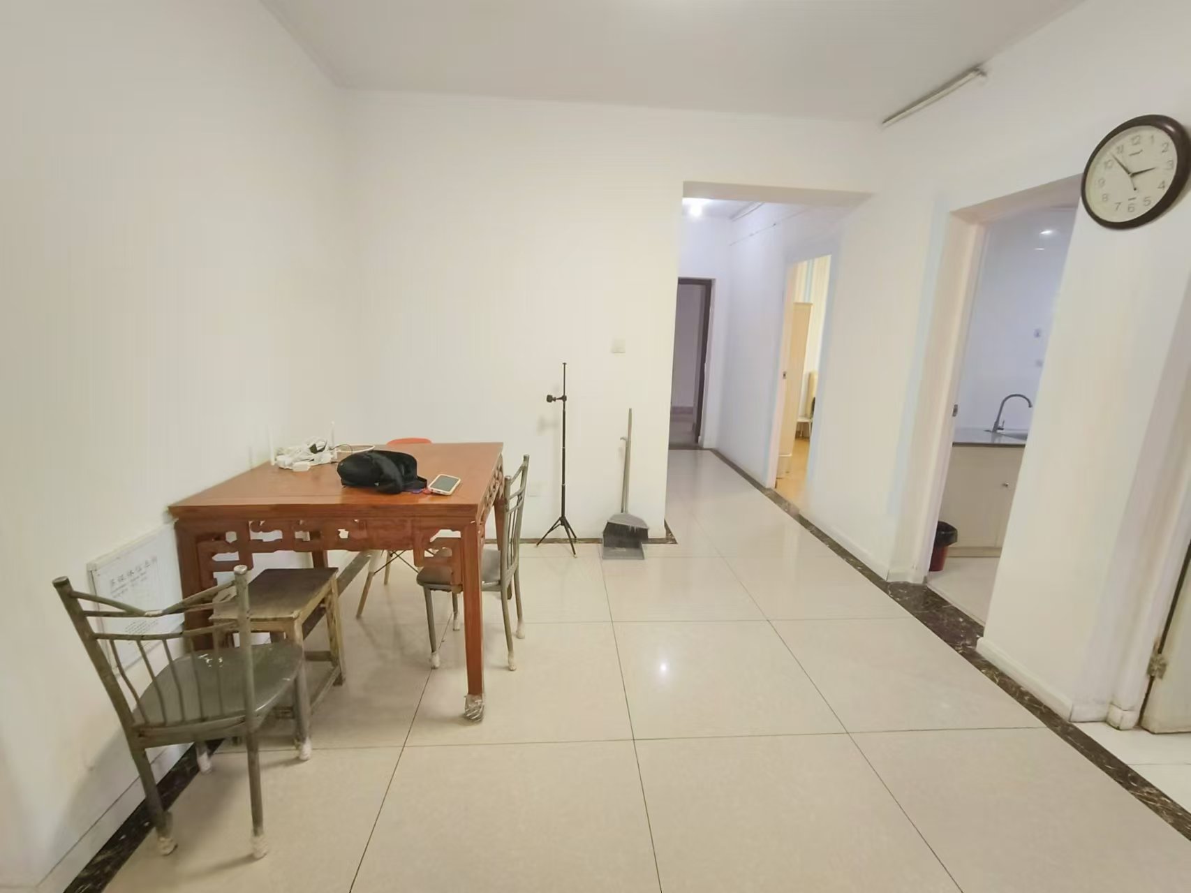 学士府 4室1厅1卫 130m&sup2;