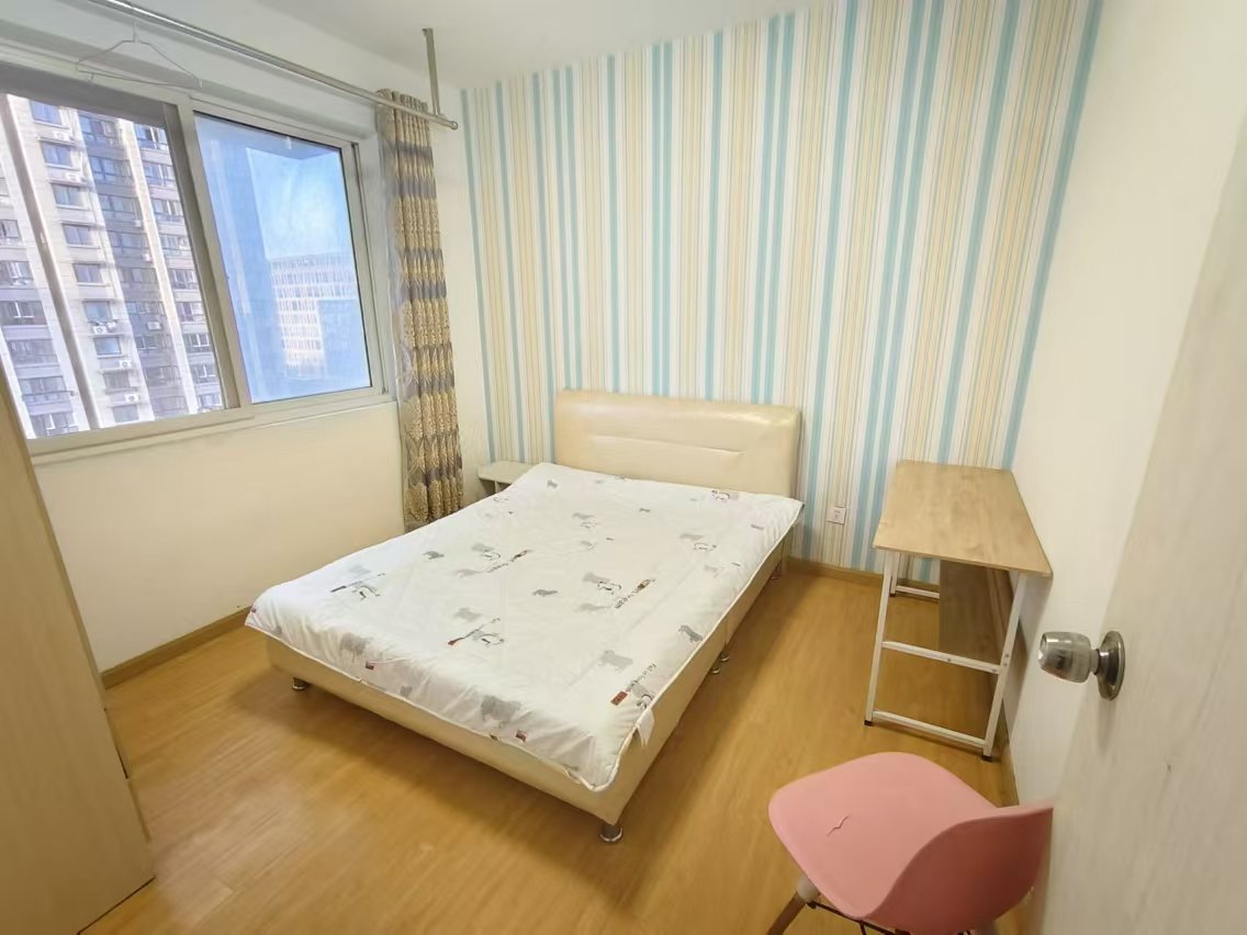 学士府 4室1厅1卫 130m&sup2;