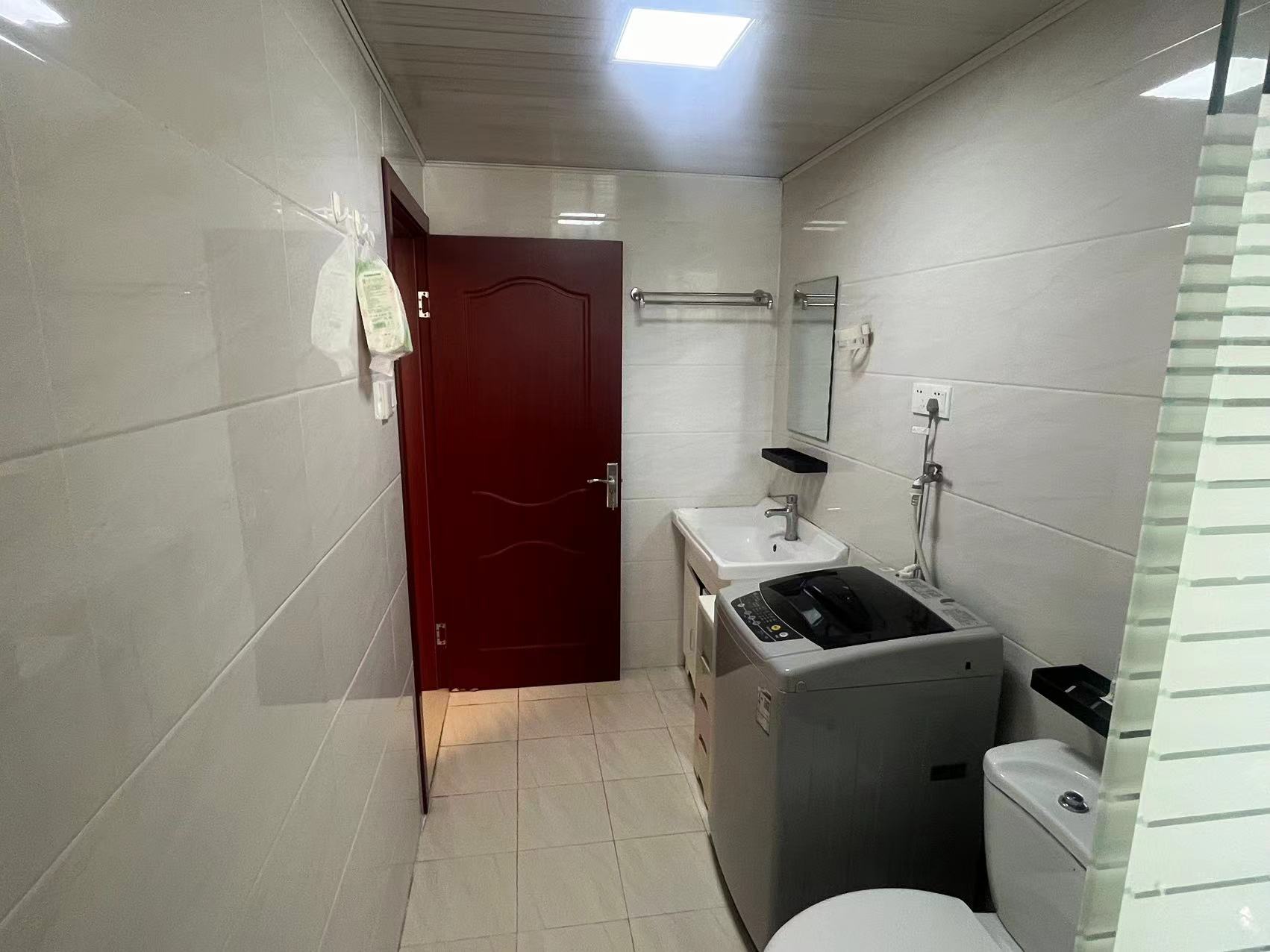任港路2号 2室1厅1卫 80m&sup2;