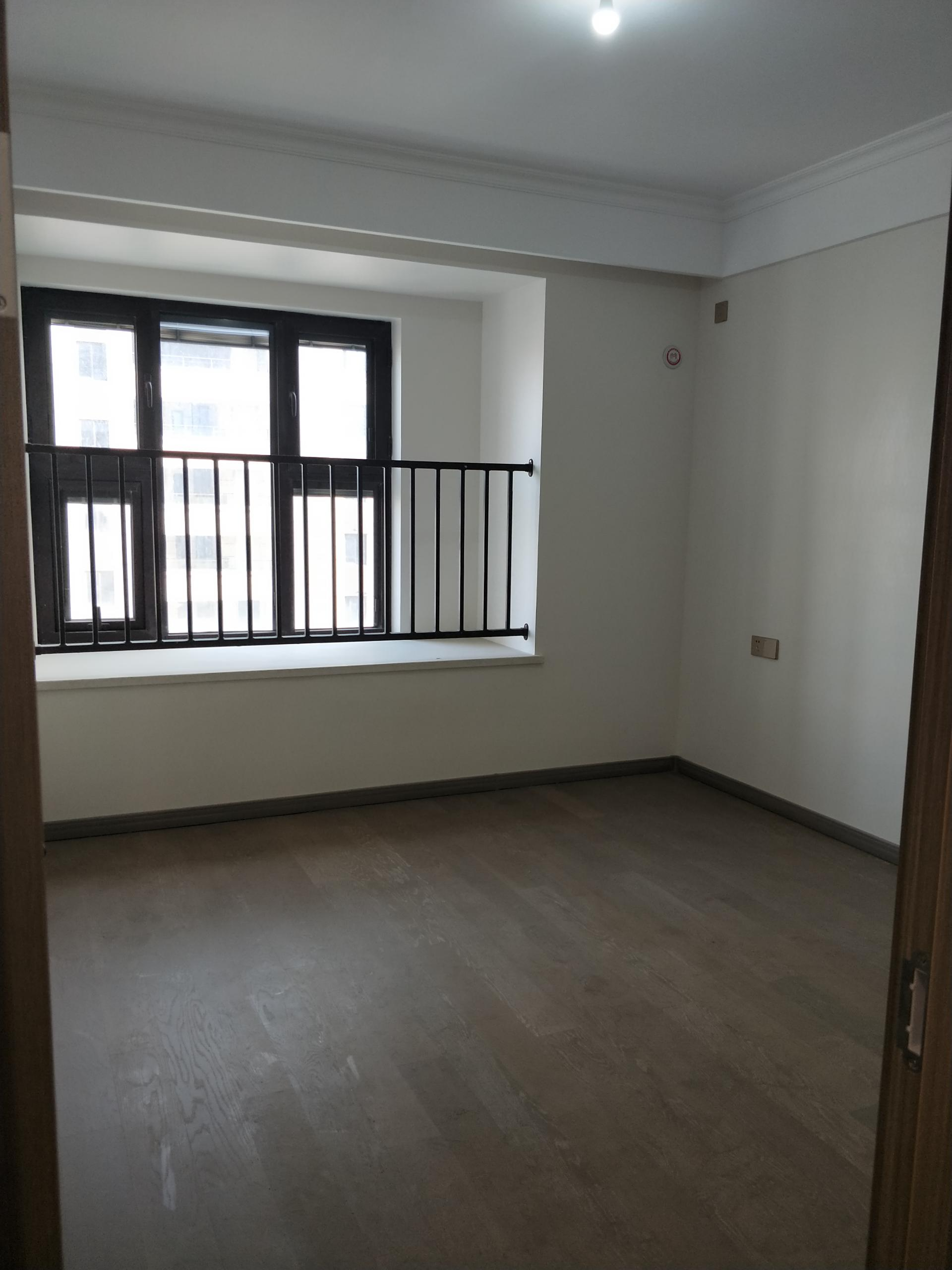 中创都市花苑 3室2厅1卫 98.78m&sup2;