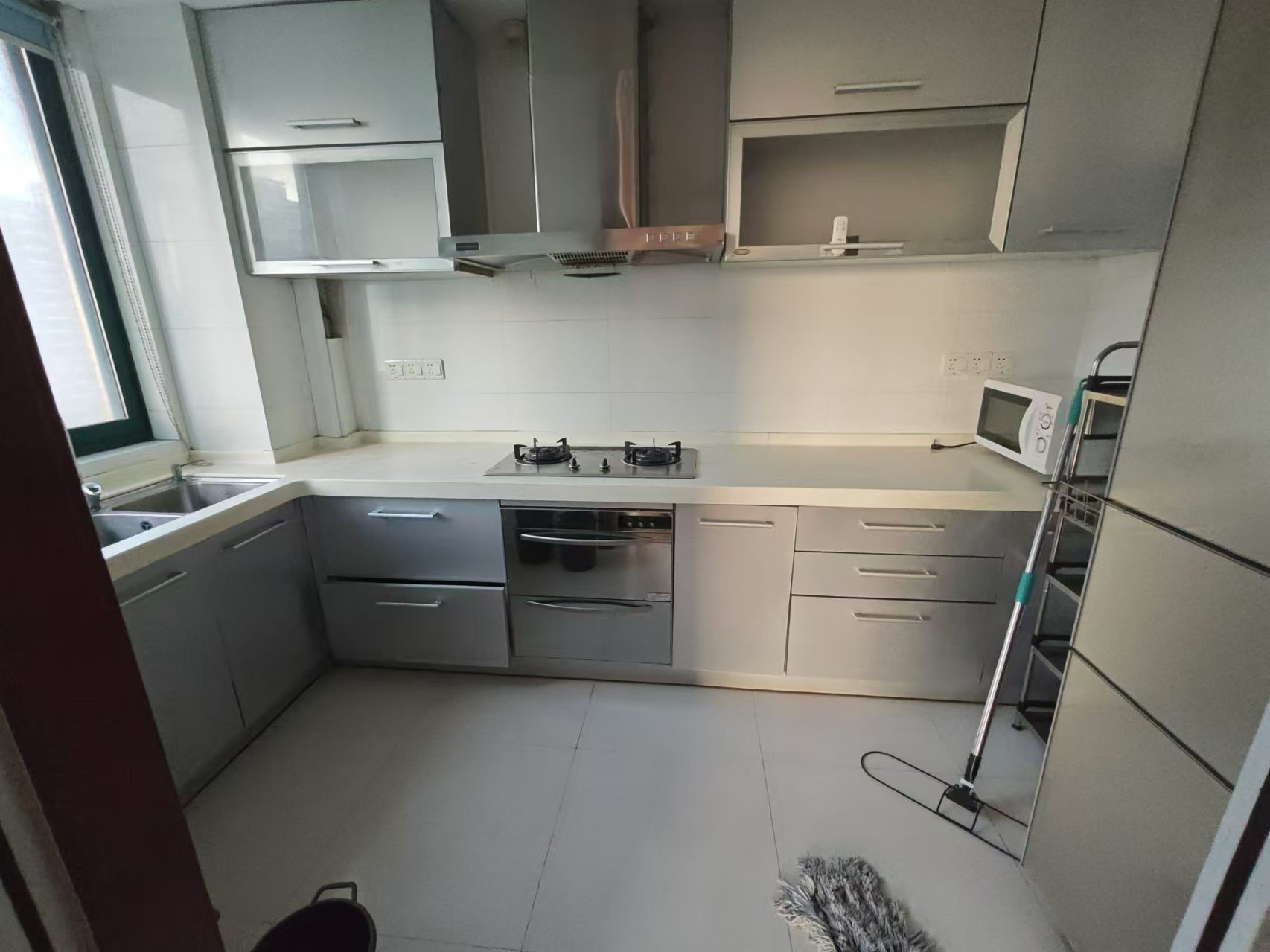 新城小区 3室2厅2卫 180.00m&sup2;