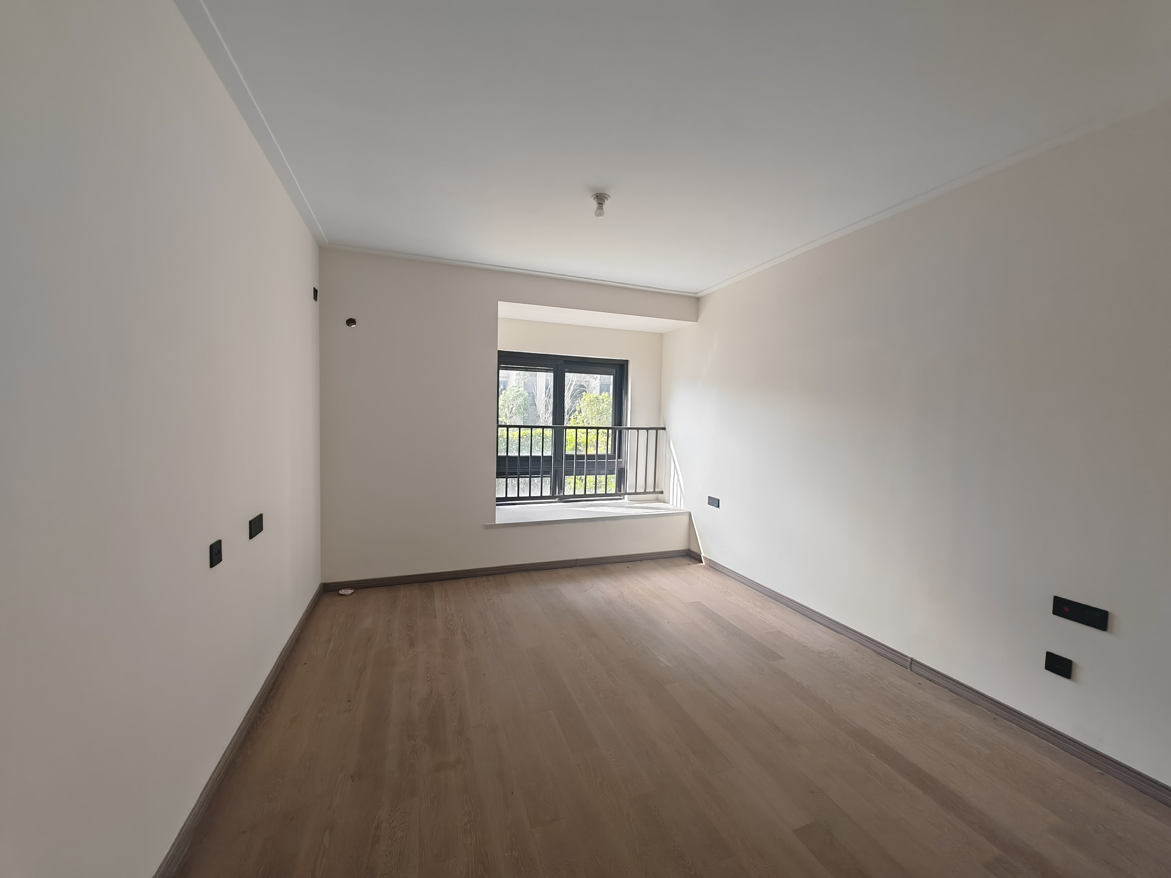 湖山源著 3室2厅2卫 126m&sup2;
