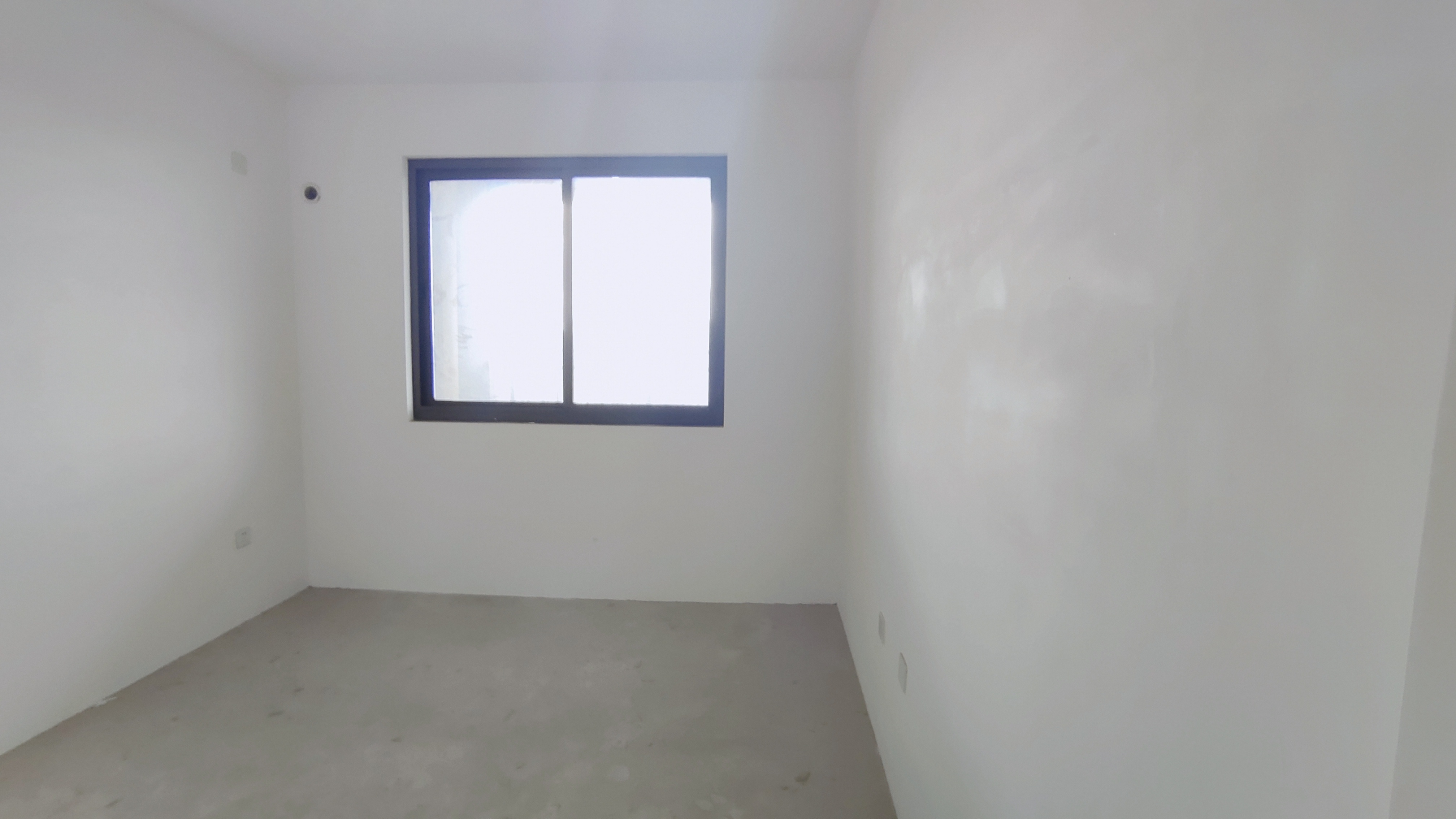 皇家花园北区 3室2厅1卫 109m&sup2;