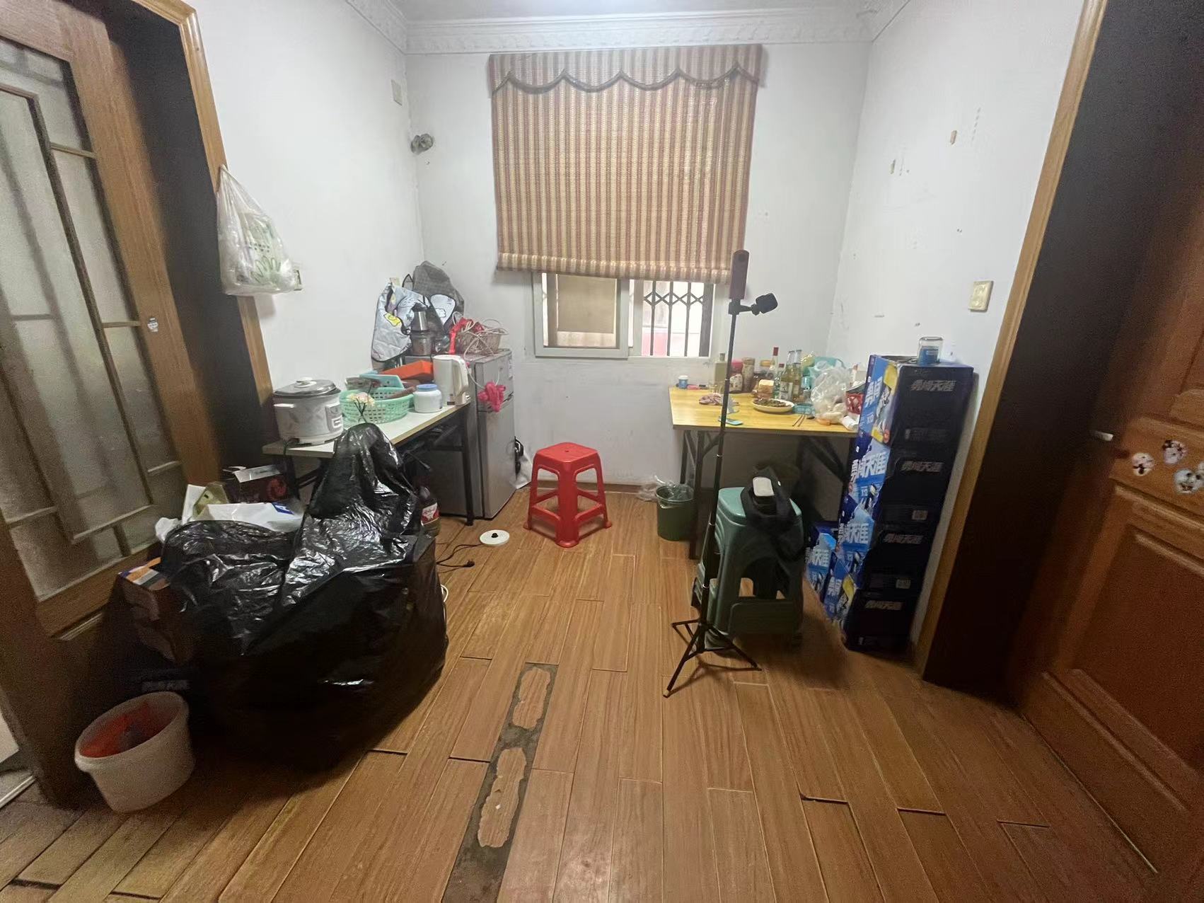 光明西村 2室1厅1卫 61m&sup2;