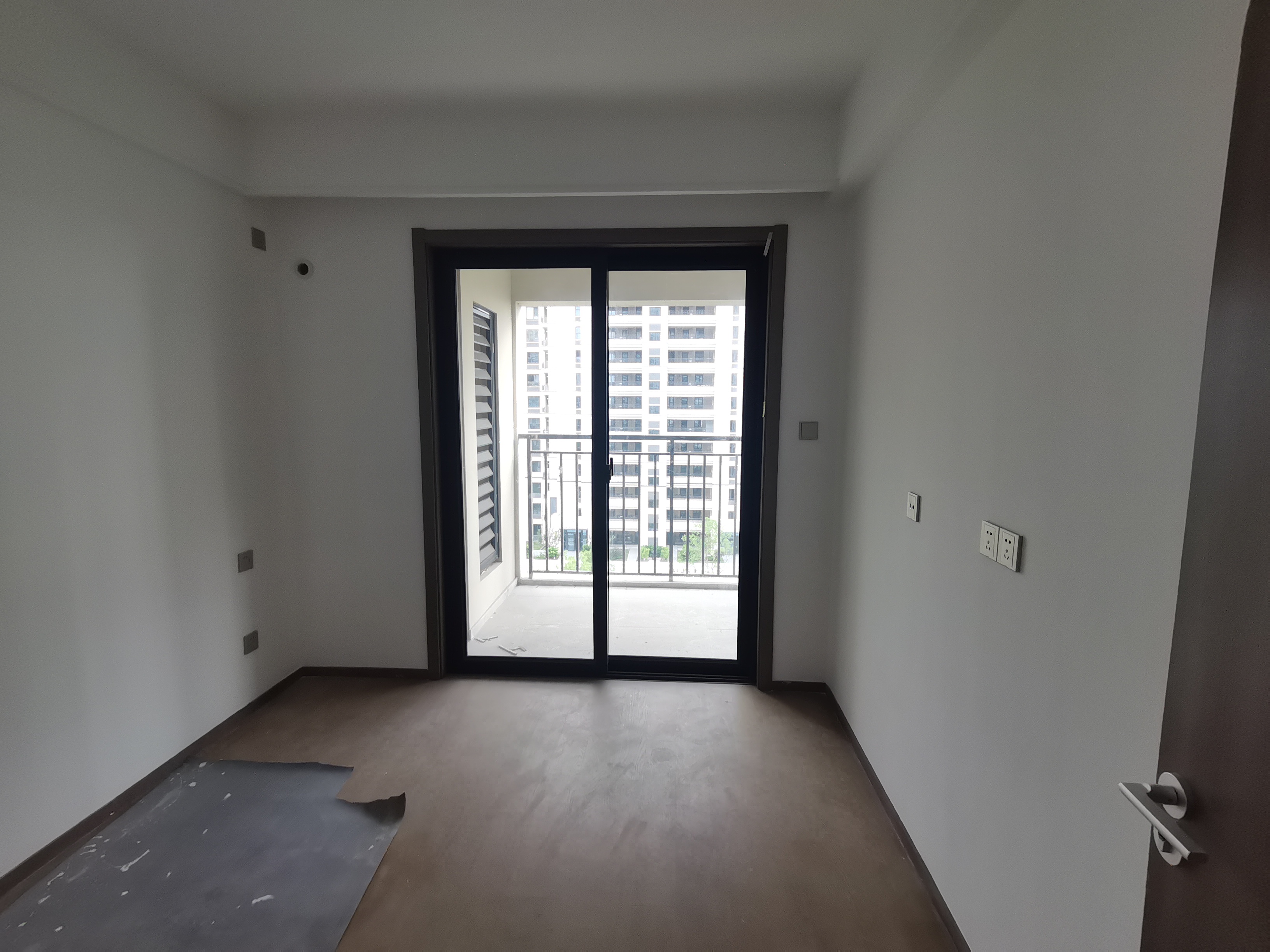 华禧铭苑 3室2厅2卫 101m&sup2;