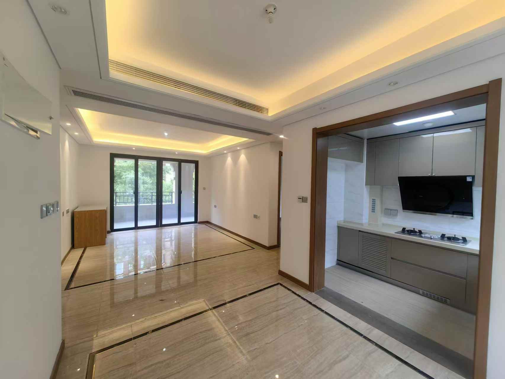 佳期漫 4室2厅2卫 121.53m²