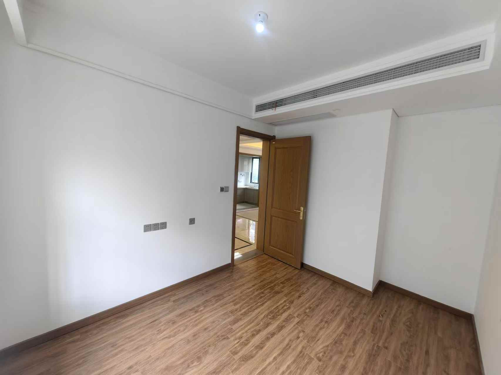 佳期漫 4室2厅2卫 121.53m&sup2;