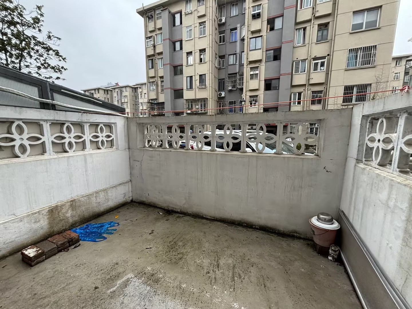 易家桥新村 1室1厅1卫 45m&sup2;