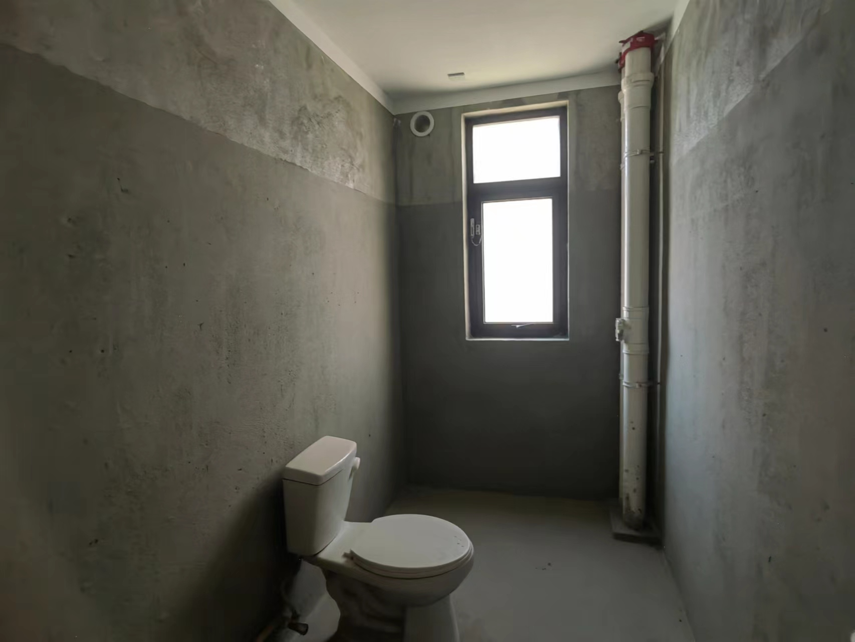 华强城四期 3室2厅2卫 128m&sup2;