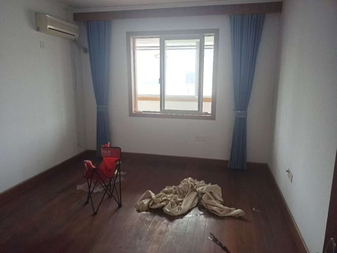 北濠顺遂楼 5室2厅2卫 145.00m&sup2;