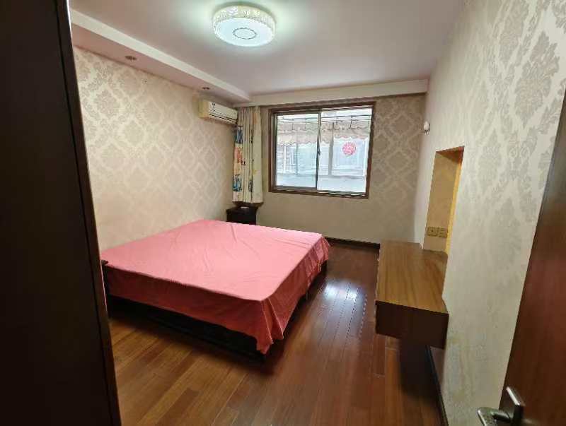 前景花苑 3室1厅1卫 110m&sup2;