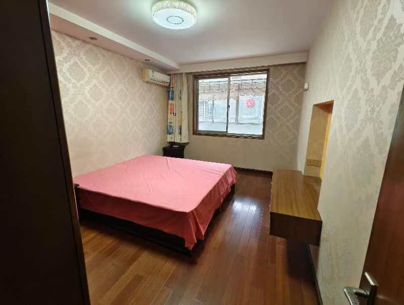 前景花苑 3室1厅1卫 110m&sup2;