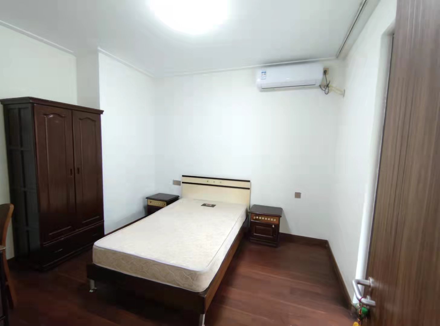 中南万科大都会 3室2厅2卫 147m&sup2;