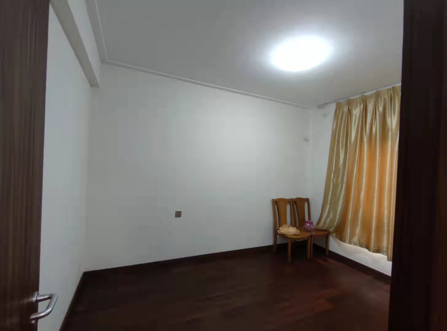 中南万科大都会 3室2厅2卫 147m&sup2;