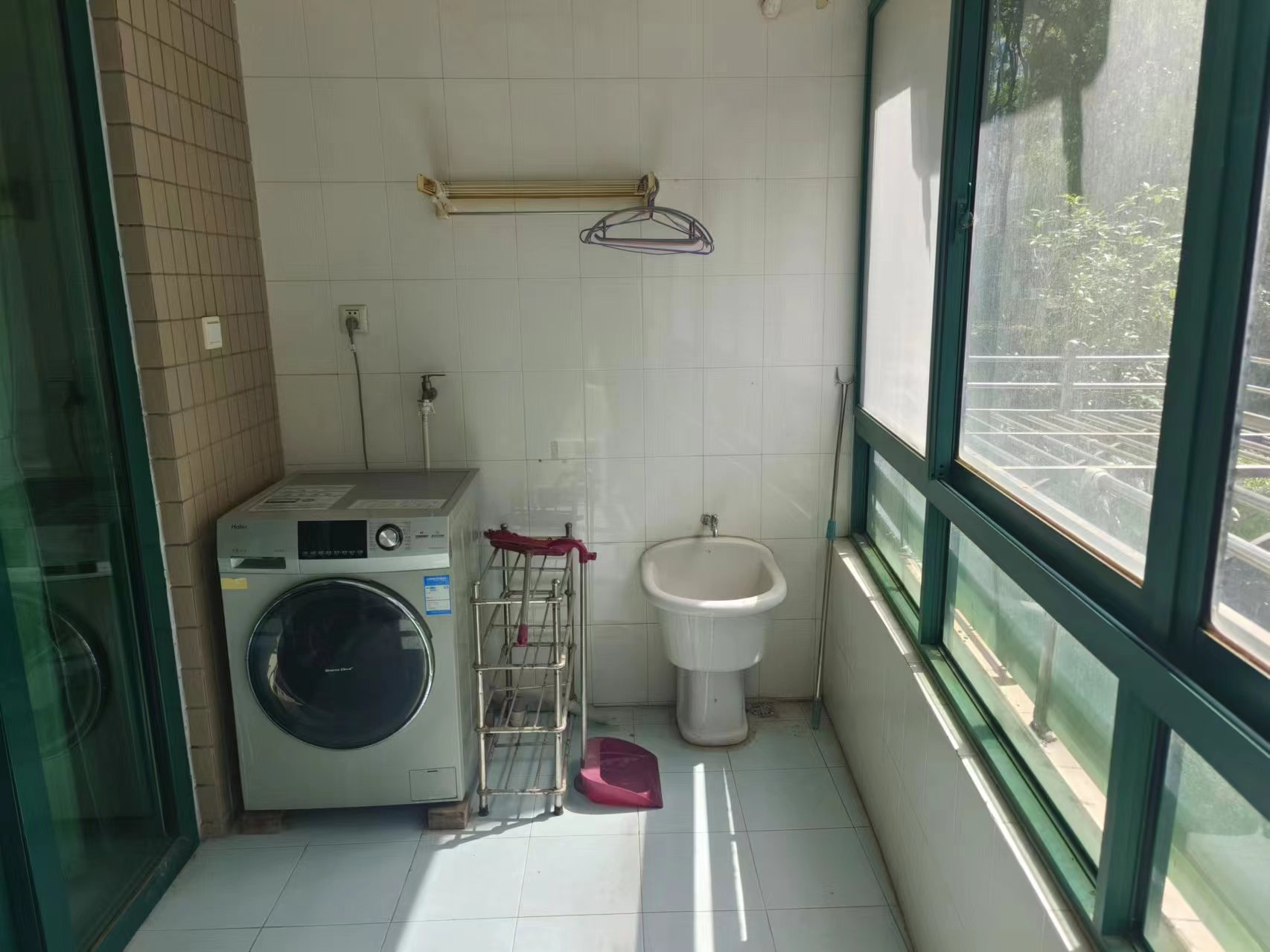 都市华城 3室2厅2卫 141m&sup2;