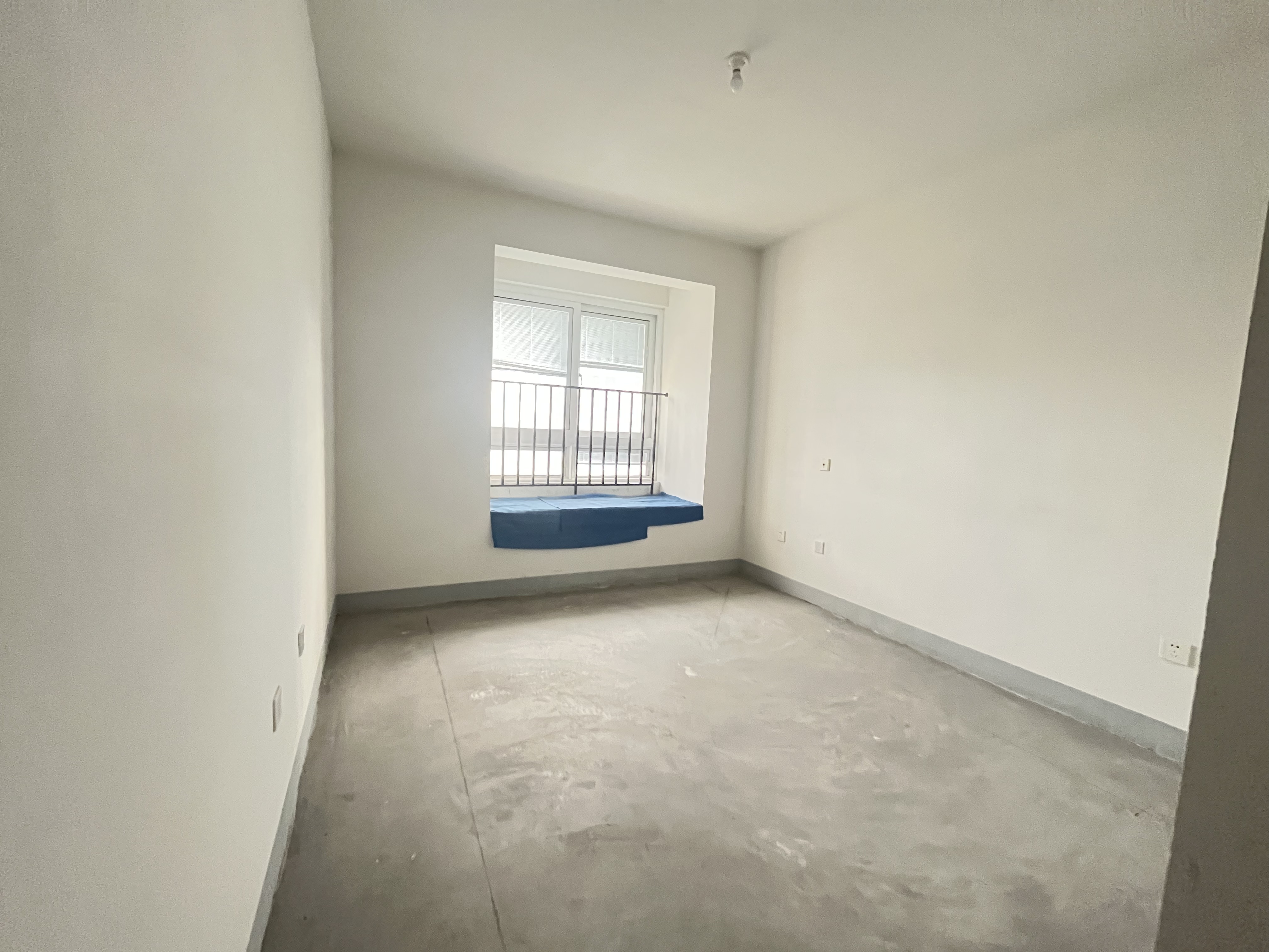 崇川星光域 3室2厅1卫 96m&sup2;