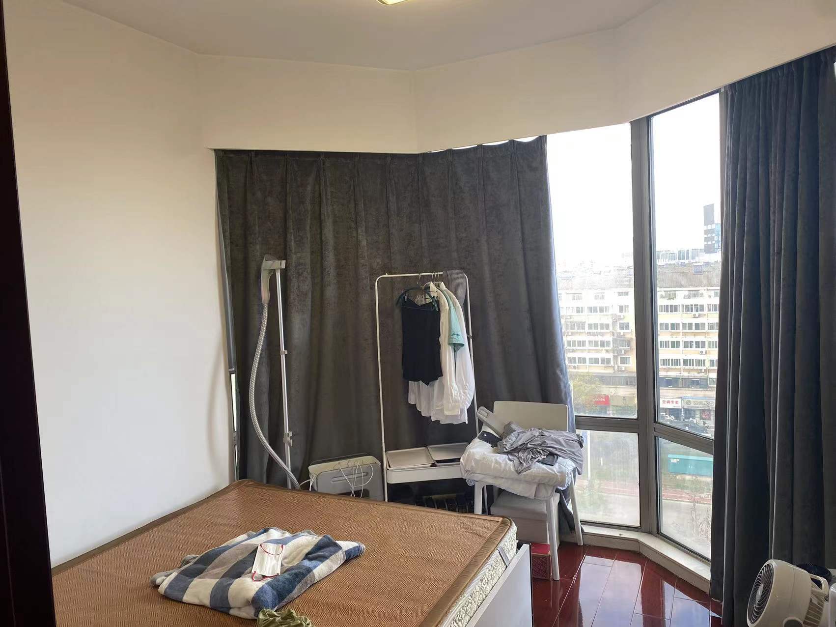 优山美地花园北区 3室2厅2卫 122m&sup2;