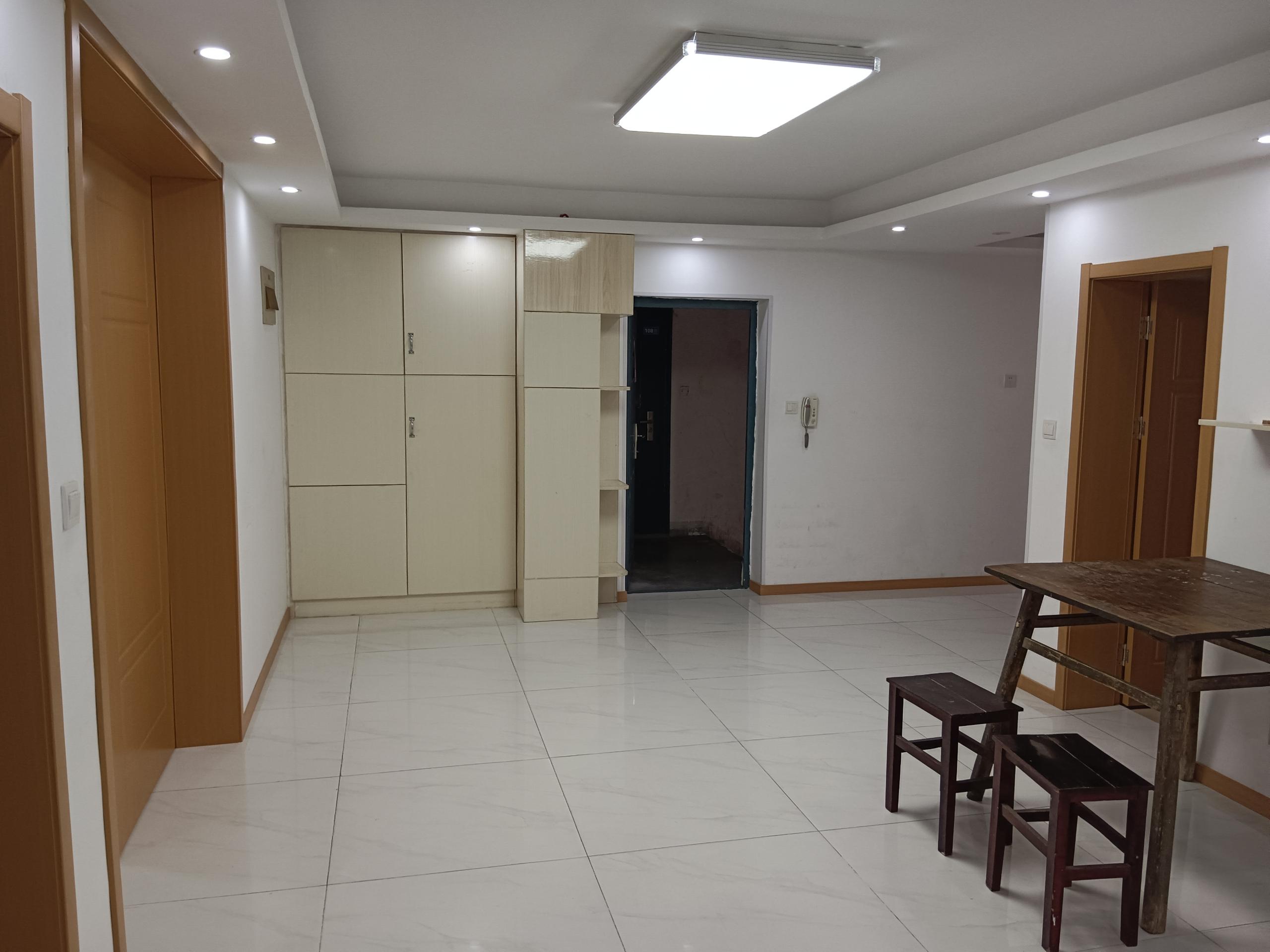 永和花苑 3室2厅1卫 125m&sup2;