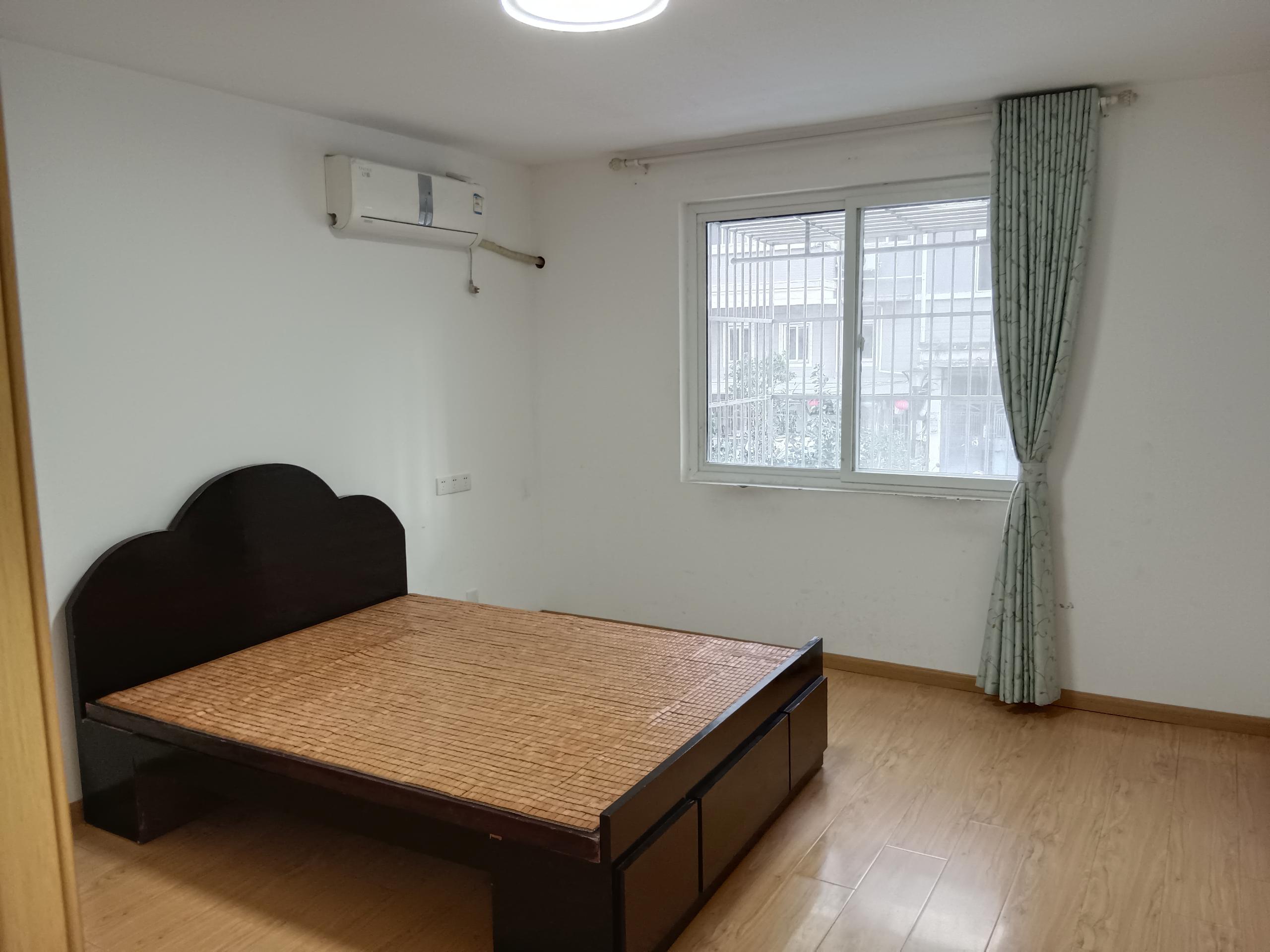 永和花苑 3室2厅1卫 125m&sup2;