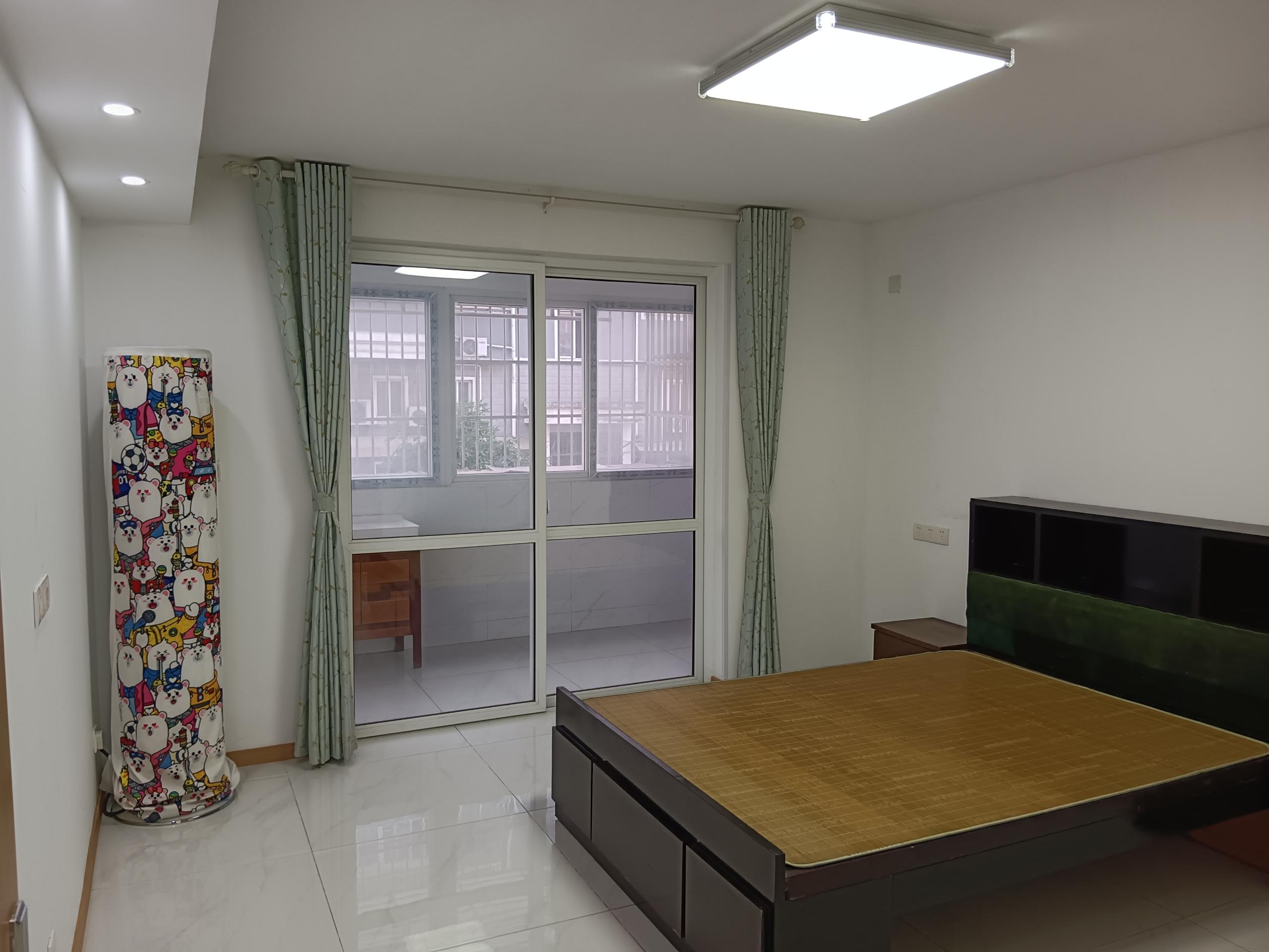 永和花苑 3室2厅1卫 125m&sup2;