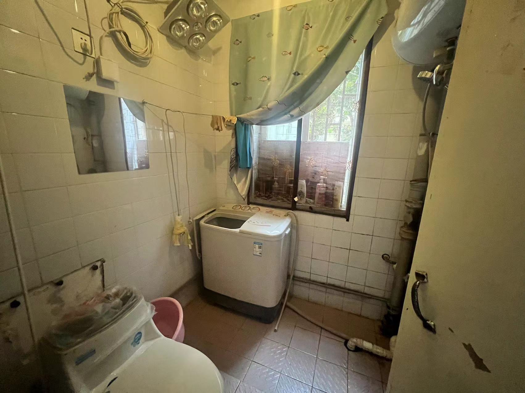 濠东路51号小区 3室1厅1卫 95m²