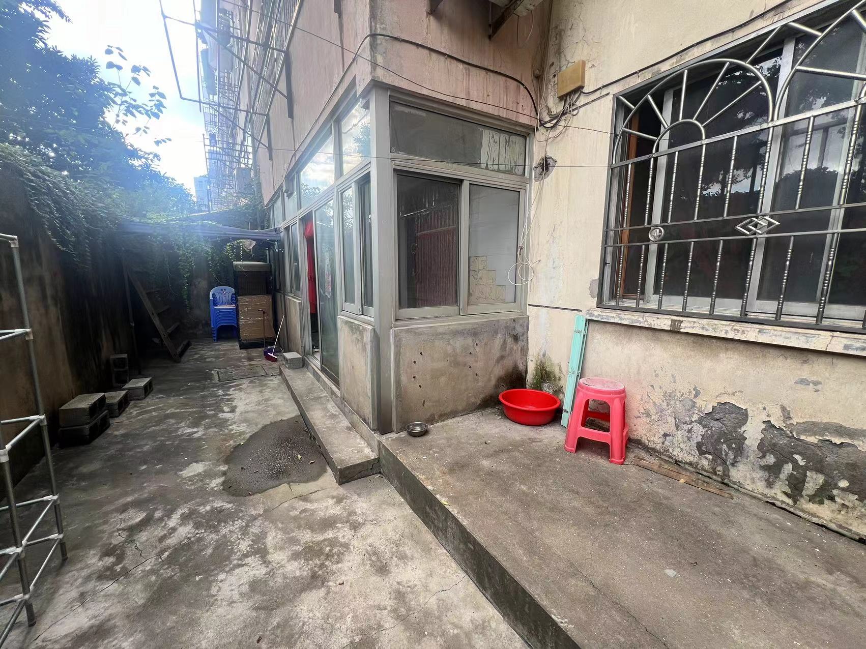 濠东路51号小区 3室1厅1卫 95m²