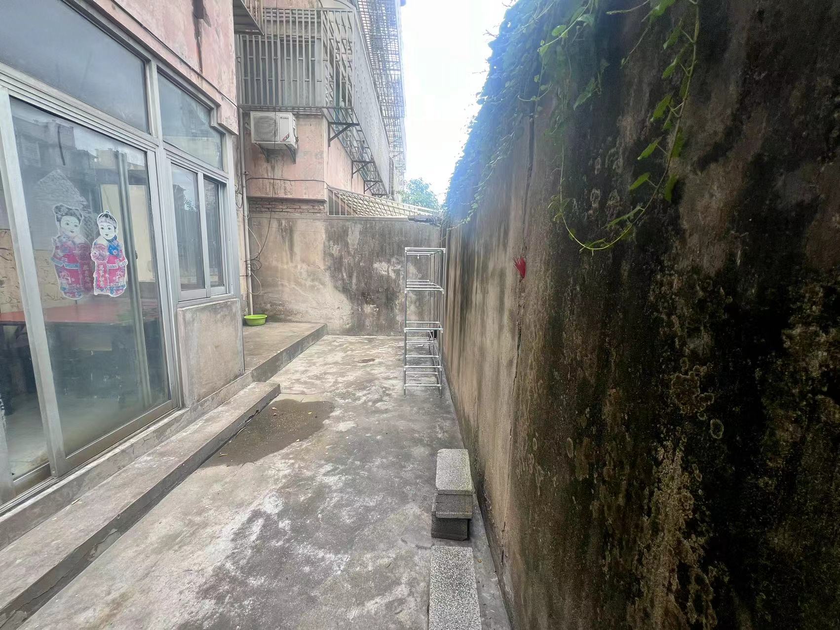 濠东路51号小区 3室1厅1卫 95m²